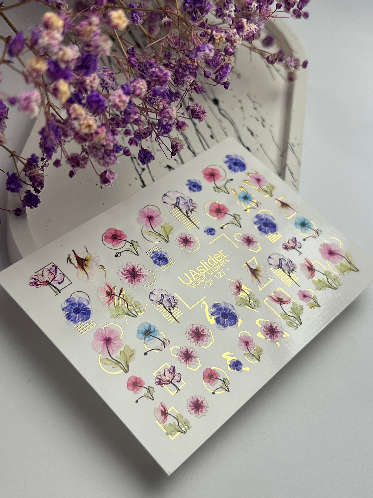Nagel Wasserabziehbild CF-127 | Florale Nagel Wasserabziehbilder | Rosa, Blaue & Lila Blumen mit Geometrischen Goldakzenten