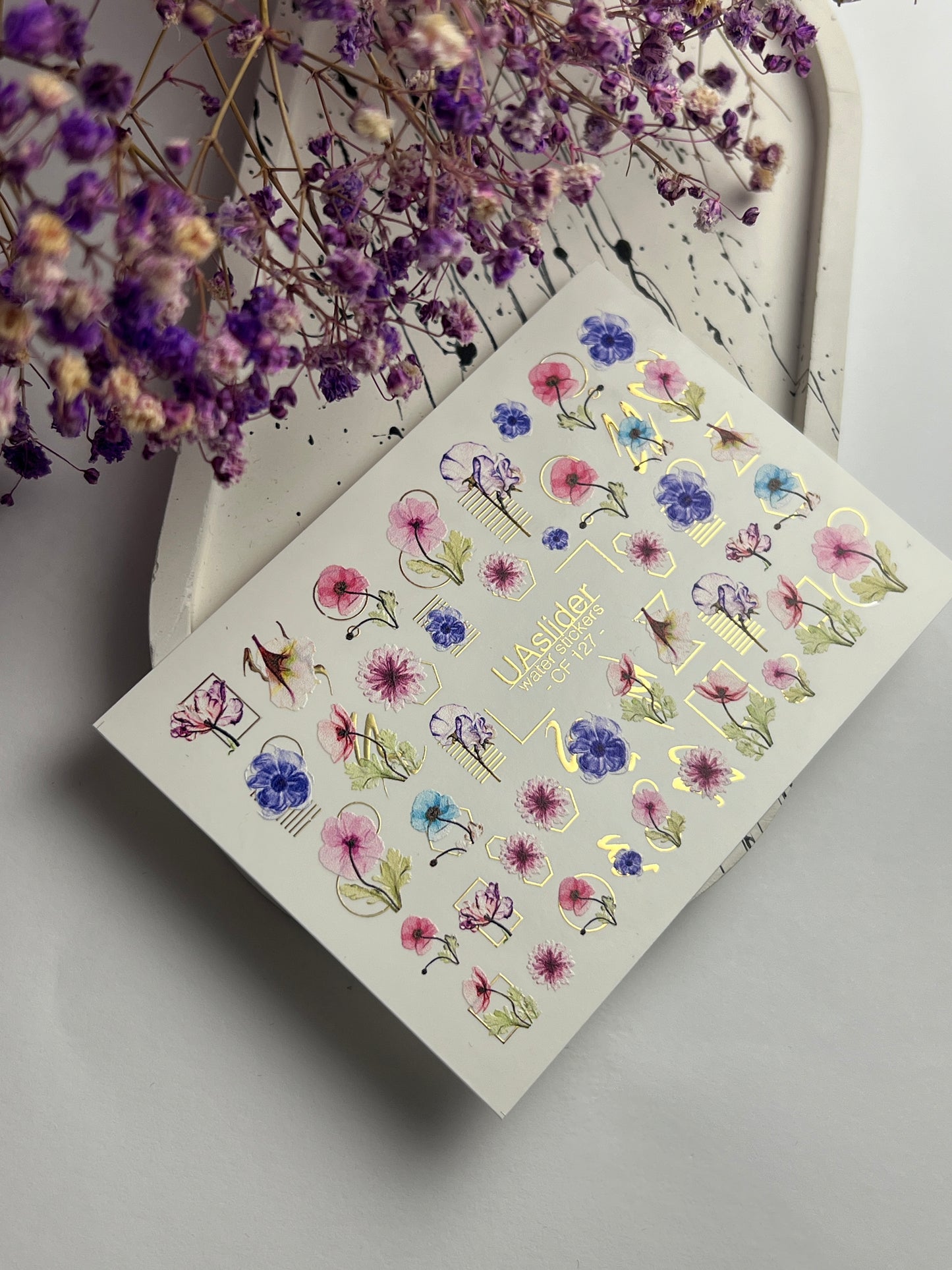 Nagel Wasserabziehbild CF-127 | Florale Nagel Wasserabziehbilder | Rosa, Blaue & Lila Blumen mit Geometrischen Goldakzenten