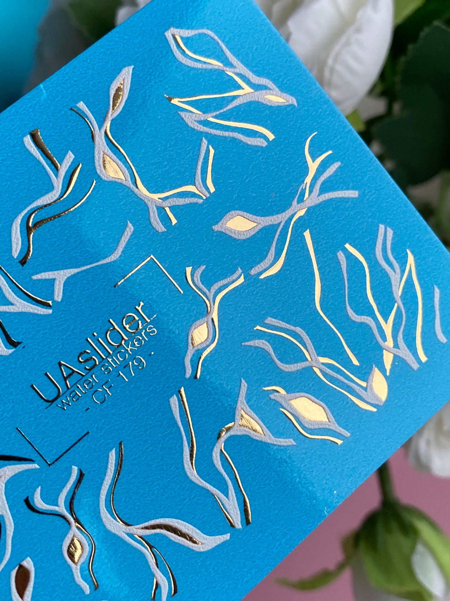Nagel Wasserabziehbild CF-179 | Abstrakte Linien Nagel Wasserabziehbilder | Welliges Weiß & Gold Minimalistisches Design