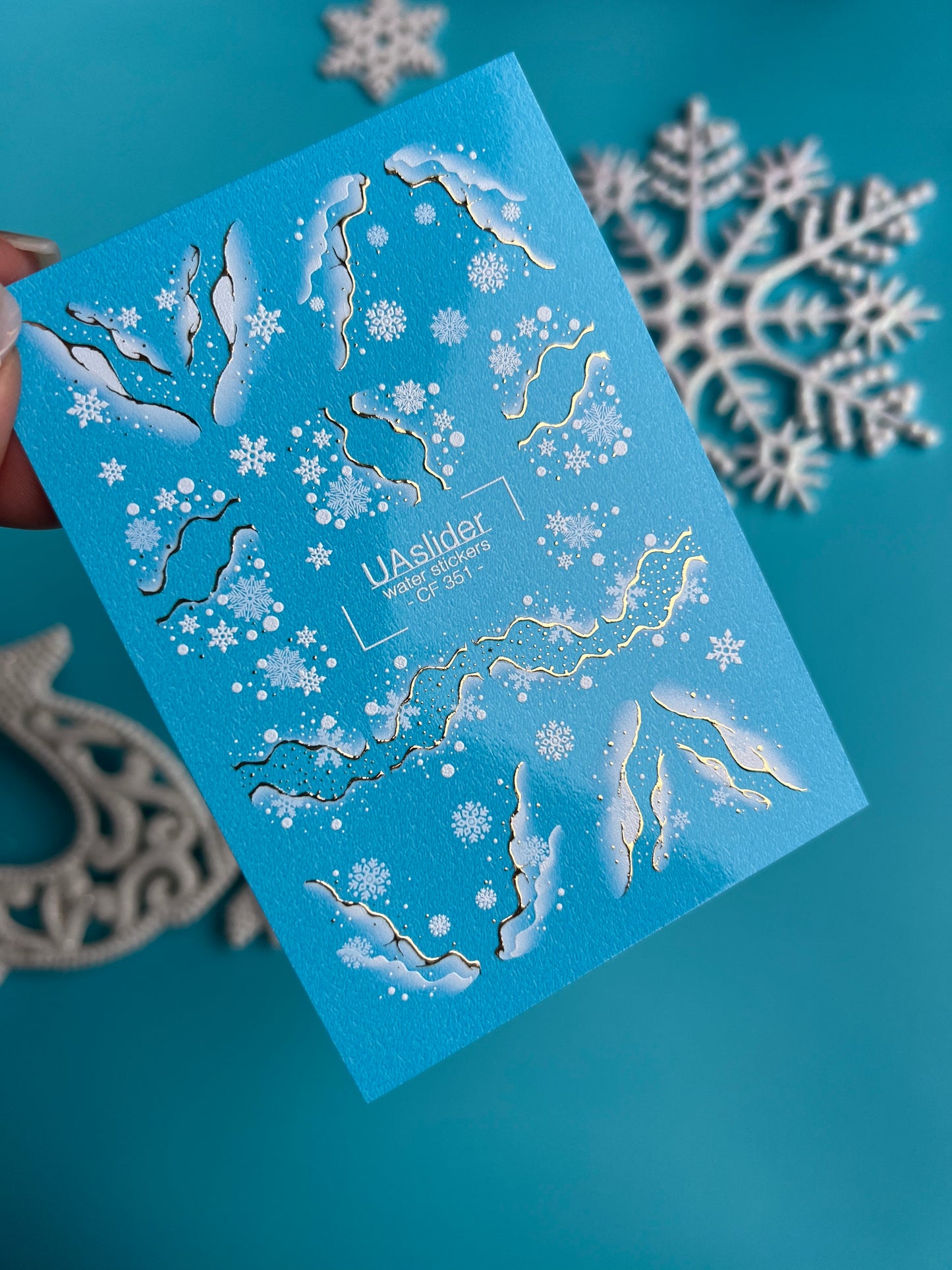 Nagel Wasserabziehbild CF-351 | Wasserfolien Nagelabziehbilder | Schneeflocken mit goldenen Winterakzenten
