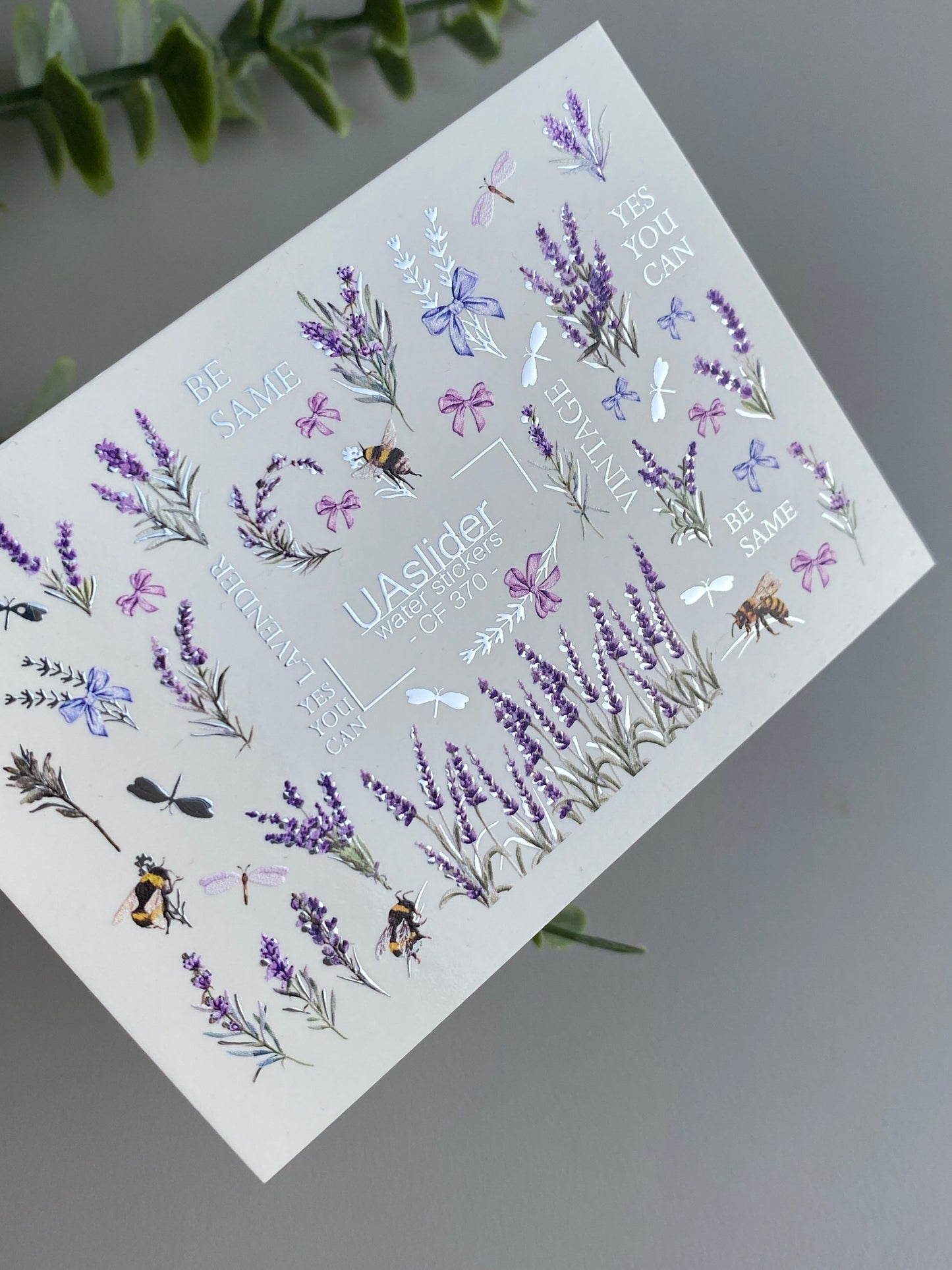 Décalcomanie d'ongles CF-370 | Décalcomanies d'ongles à glissière d'eau | Lavande, Abeilles & Papillons | Oui Vous Pouvez & Citations Vintage