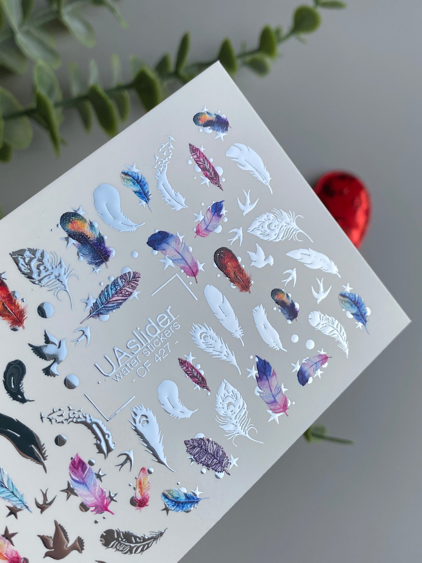 Nagel Wasserabziehbild CF-427 | Bunte Federn Wasserfolien Nagelabziehbilder | Vögel & Boho Nagelkunst