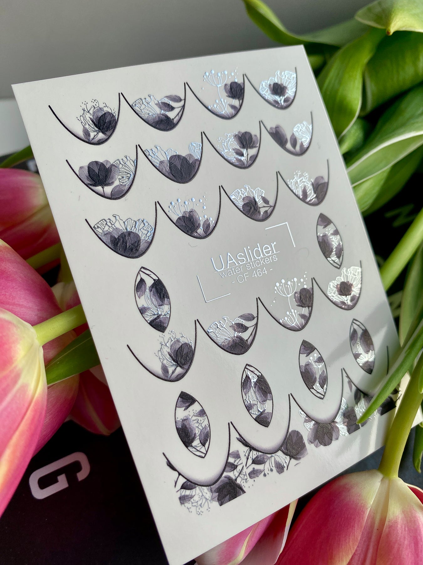 Nagel Wasserabziehbild CF-464 | Französische Wasserfolien-Nagelabziehbilder | Schwarz & Silber Blumenmuster Französische Spitzen
