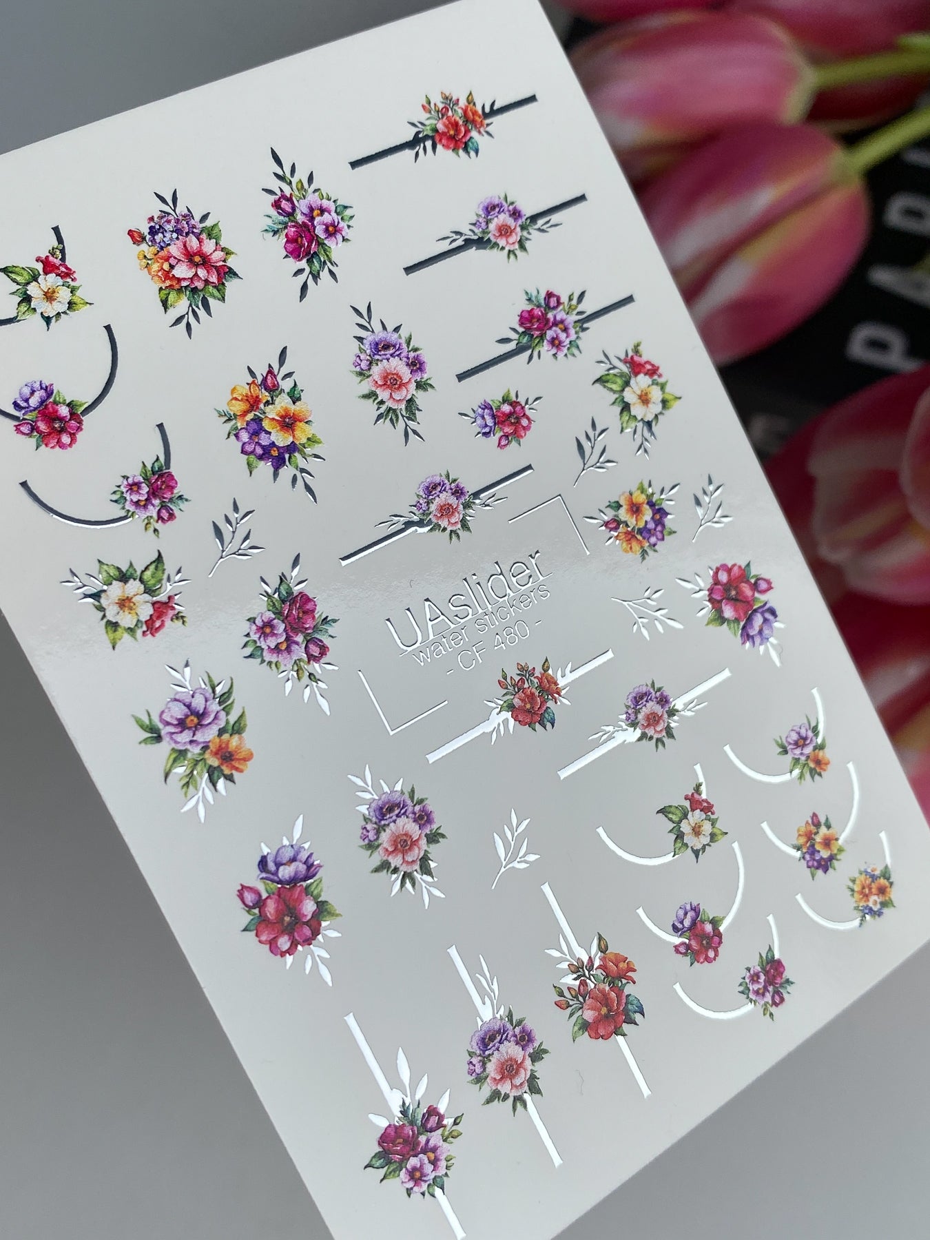 Nagel Wasserabziehbild CF-480 | Bunte Florale Nagel Wasserabziehbilder | Helle Blumen mit Minimalistischen Linien