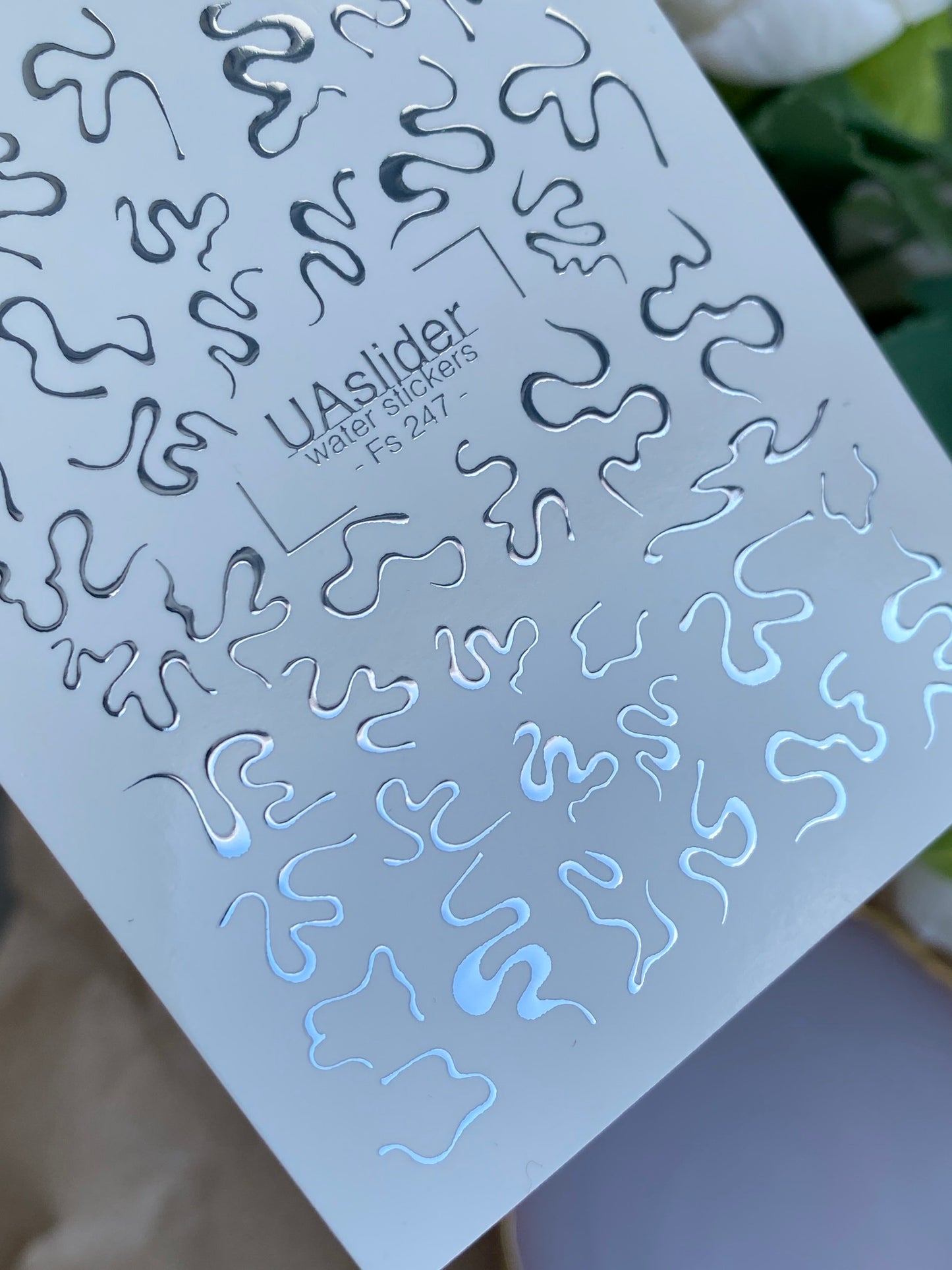 Adesivo per unghie Fs-247 | Adesivi per unghie a scivolamento d'acqua astratti | Linee ondulate in foglia d'argento