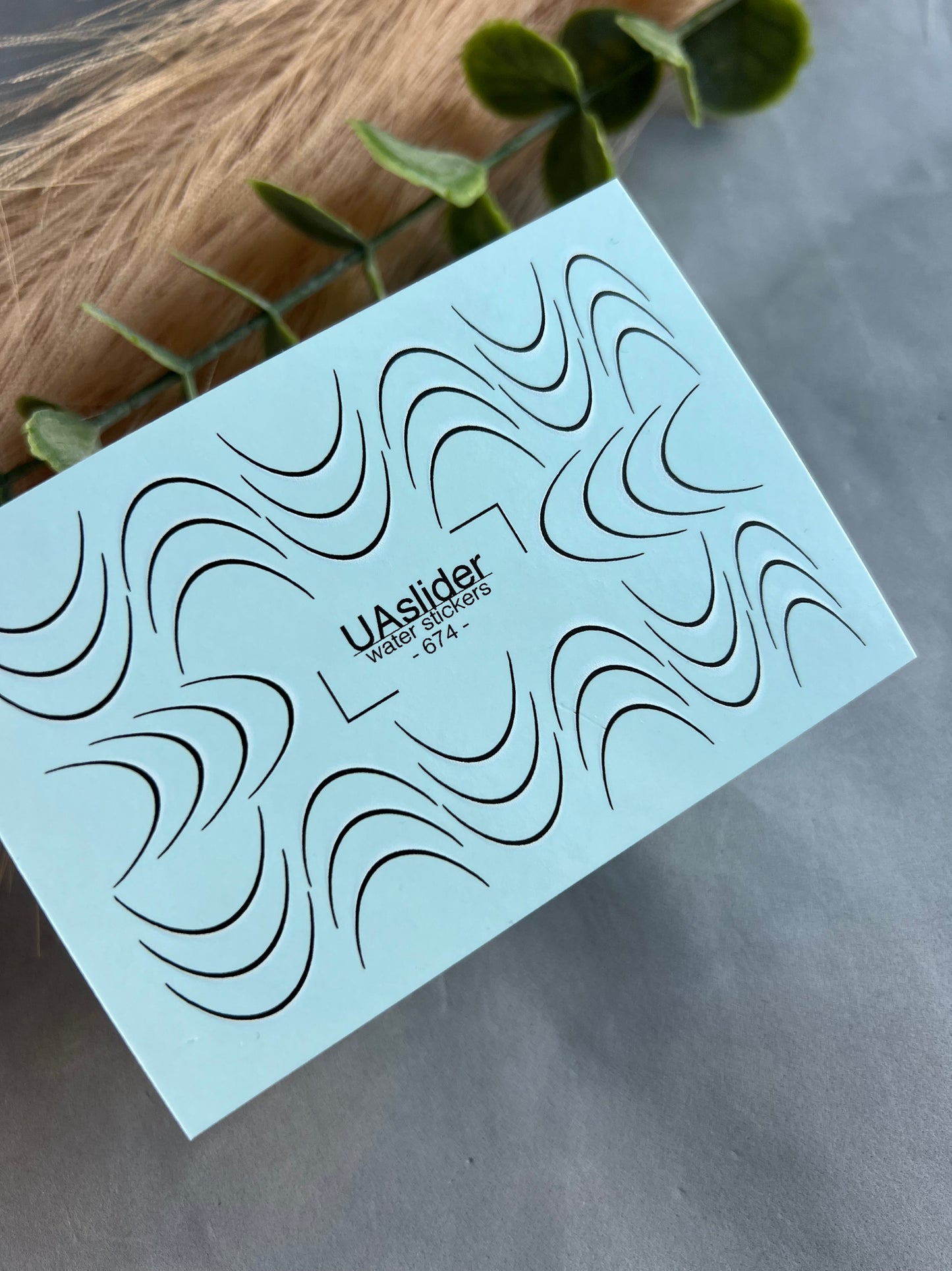 Adesivo de Água para Unhas 674