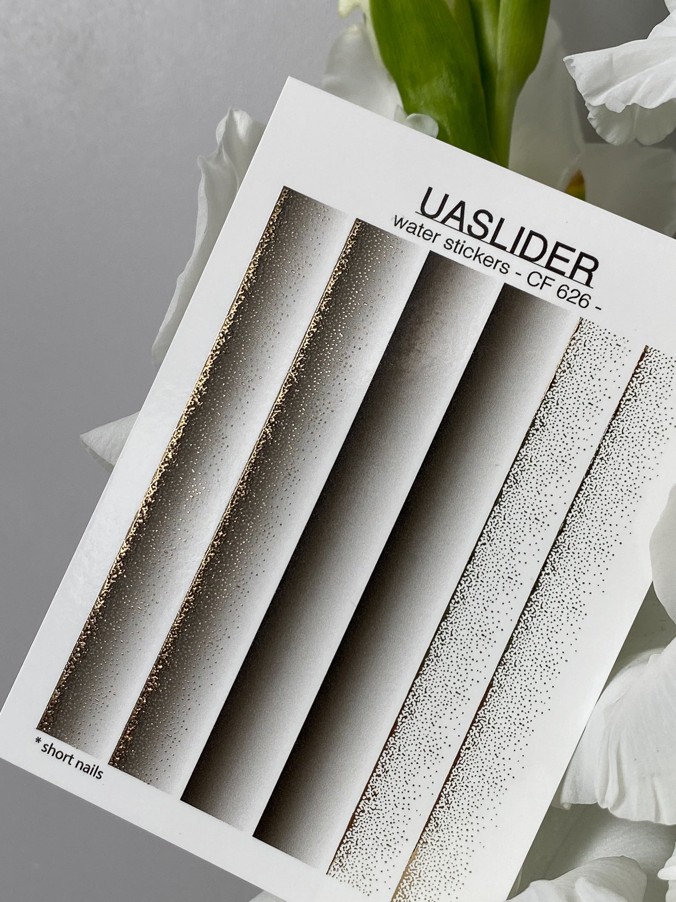 Calcomanía de agua para uñas CF-626 | Calcomanías de uñas con deslizamiento de agua degradado | Ombre gris con brillo dorado
