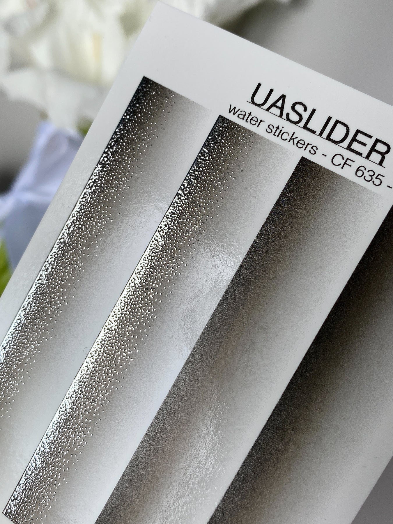 Calcomanía de agua para uñas CF-635 | Calcomanías de uñas con deslizamiento de agua degradado | Diseños ombré gris plateado