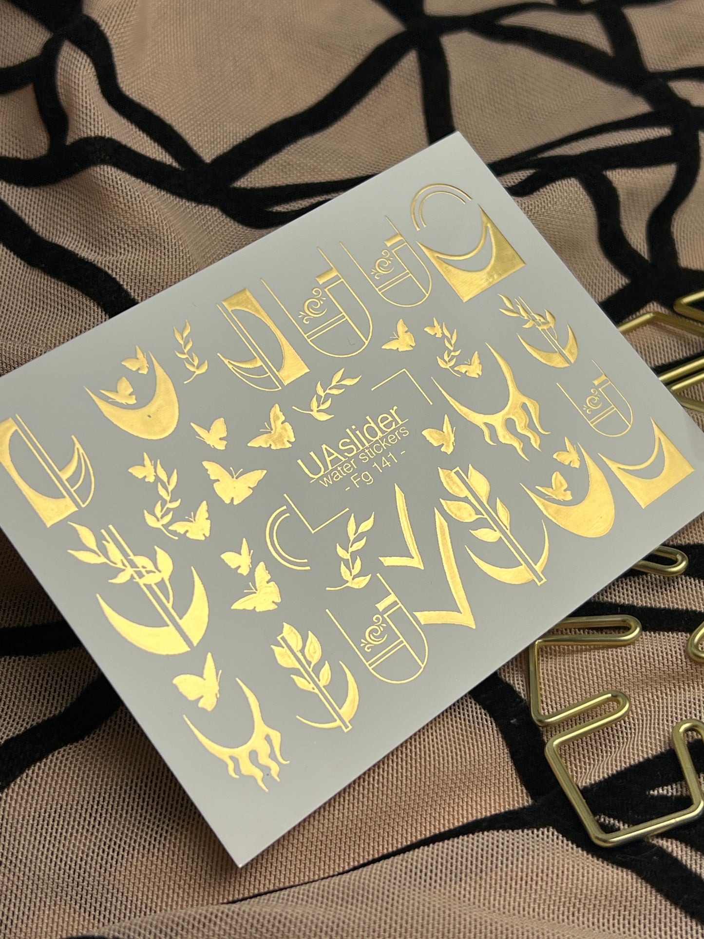 Nagel-Wasserabziehbild Fg-141 | Wasser-Schiebnagelabziehbilder mit goldenen geometrischen Monden und Schmetterlingen | Moderne Nageltattoos