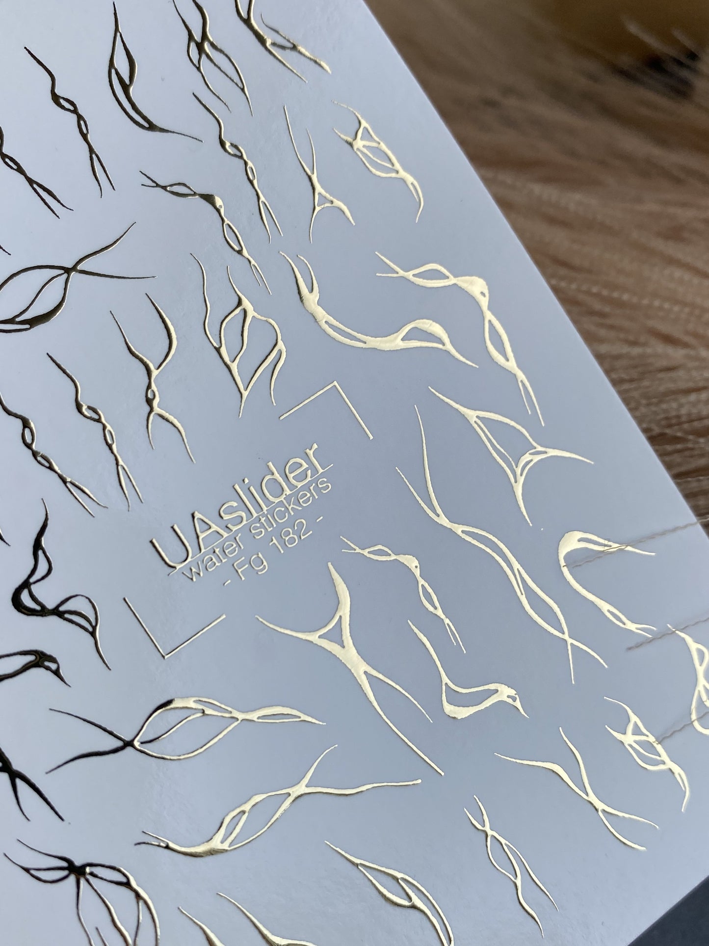 Nagel Water Decal Fg-182 | Gouden Folie Water Slide Nagel Decals | Abstracte Lijnkunst & Minimalistische Ontwerpen