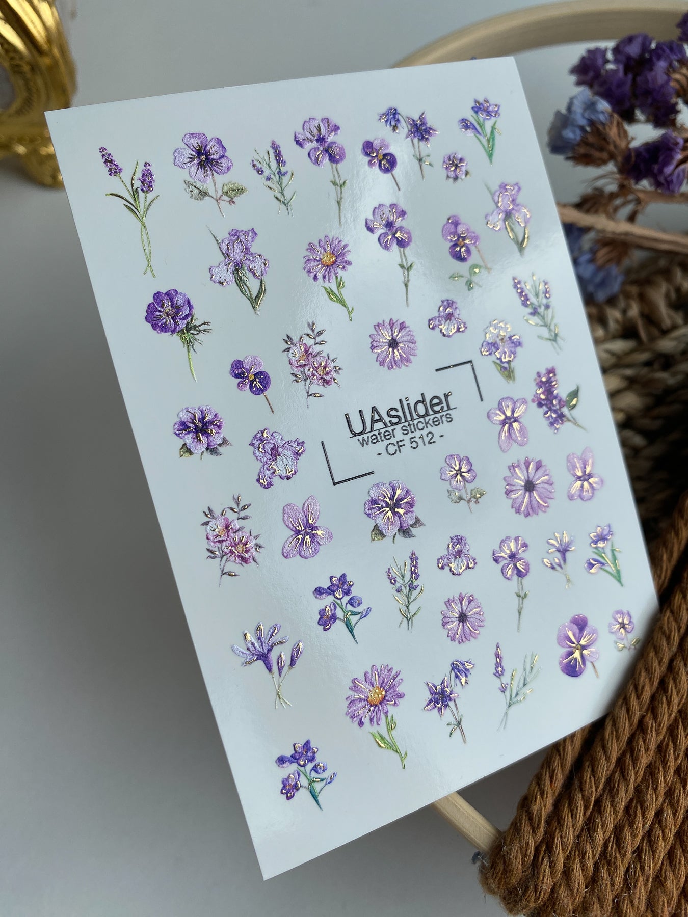 Nagel-Wasserabziehbild CF-512 | Wasserabzieh-Nagelaufkleber mit lila Blumen | Lavendel-Blumen-Nagelkunst