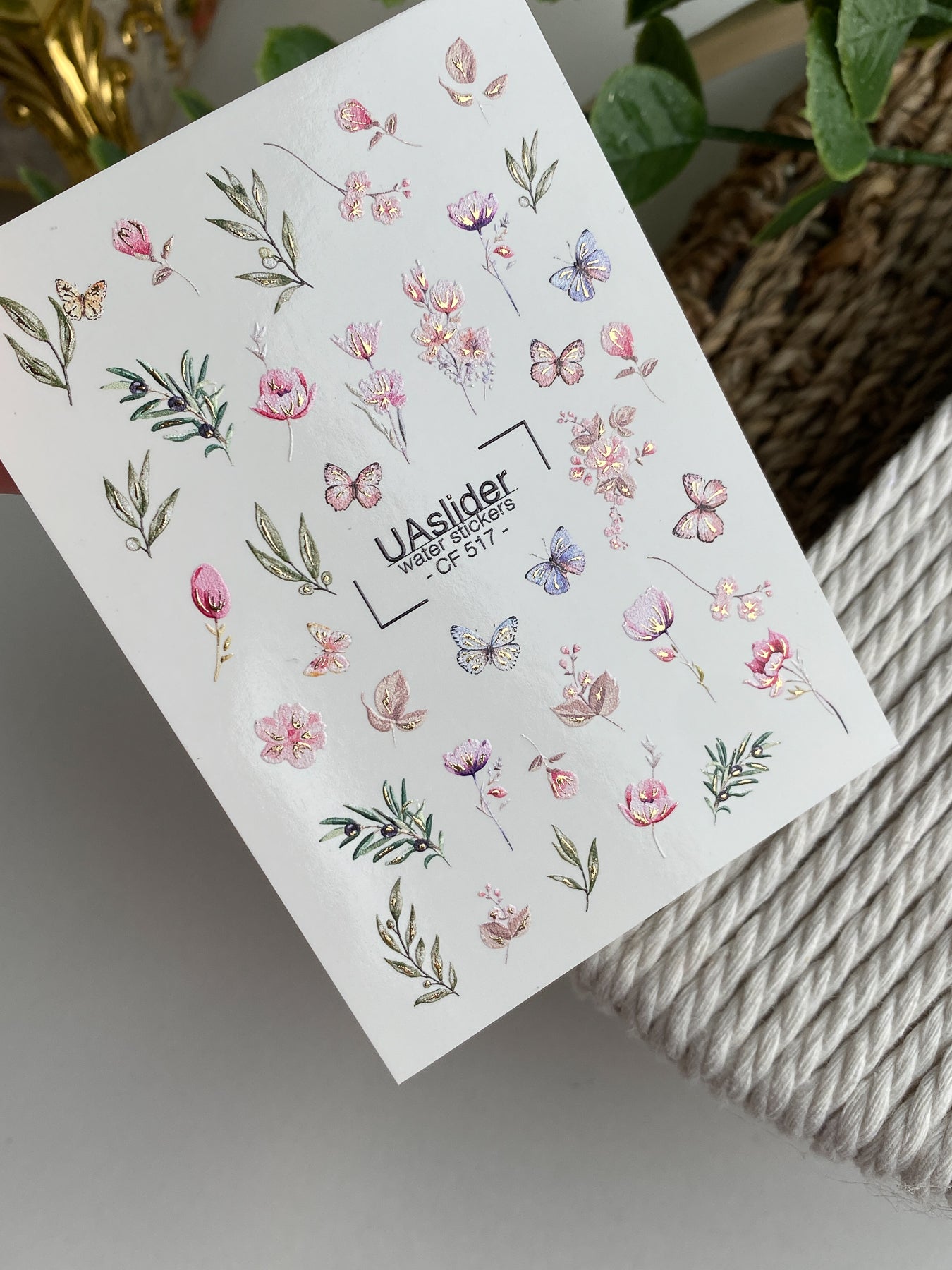 Nagel Wasserabziehbild CF-517 | Wasserabzieh-Nagelaufkleber mit Pastellblumen & Schmetterlingen | Botanische Nagelkunst