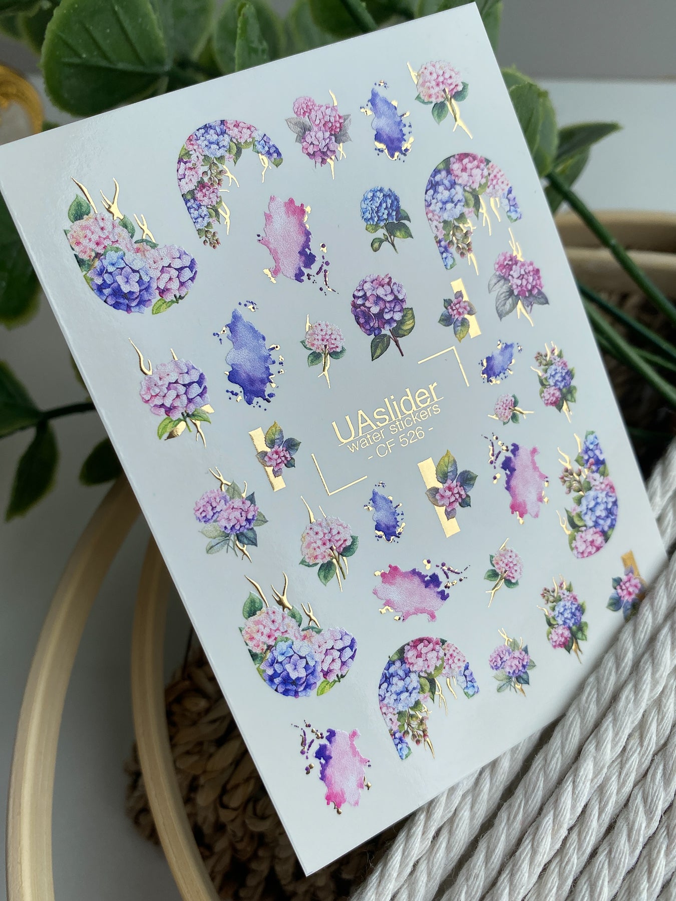 Nagel Wasserabziehbild CF-526 | Wasserfolien Nagelabziehbilder mit Hortensien & Goldakzenten | Florale Aquarell Nagelkunst