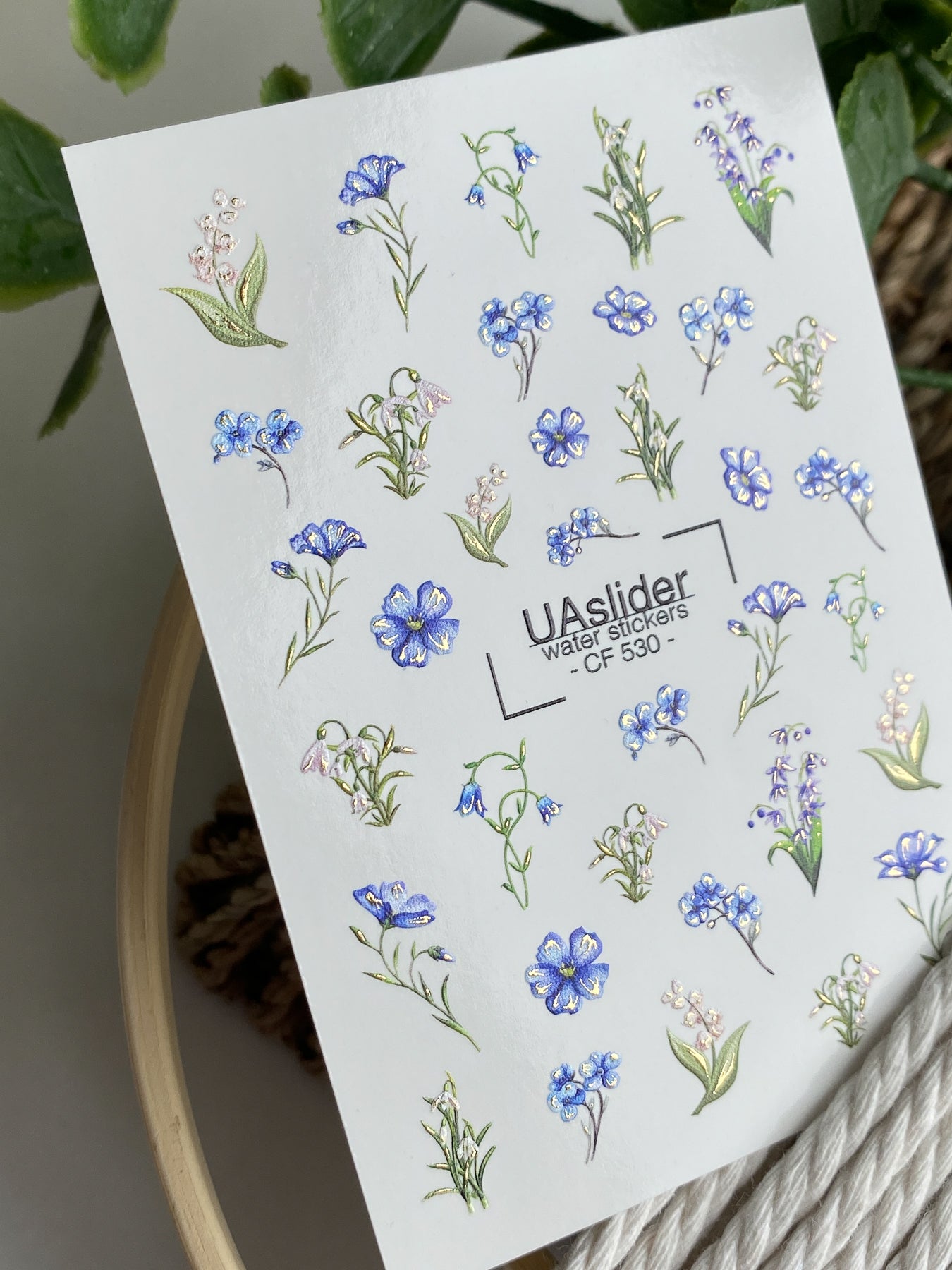 Nagel-Wasserabziehbild CF-530 | Wasser-Schiebefolien-Nagelaufkleber mit Vergissmeinnicht, Maiglöckchen & Glockenblumen | Zarte florale Nagelkunst
