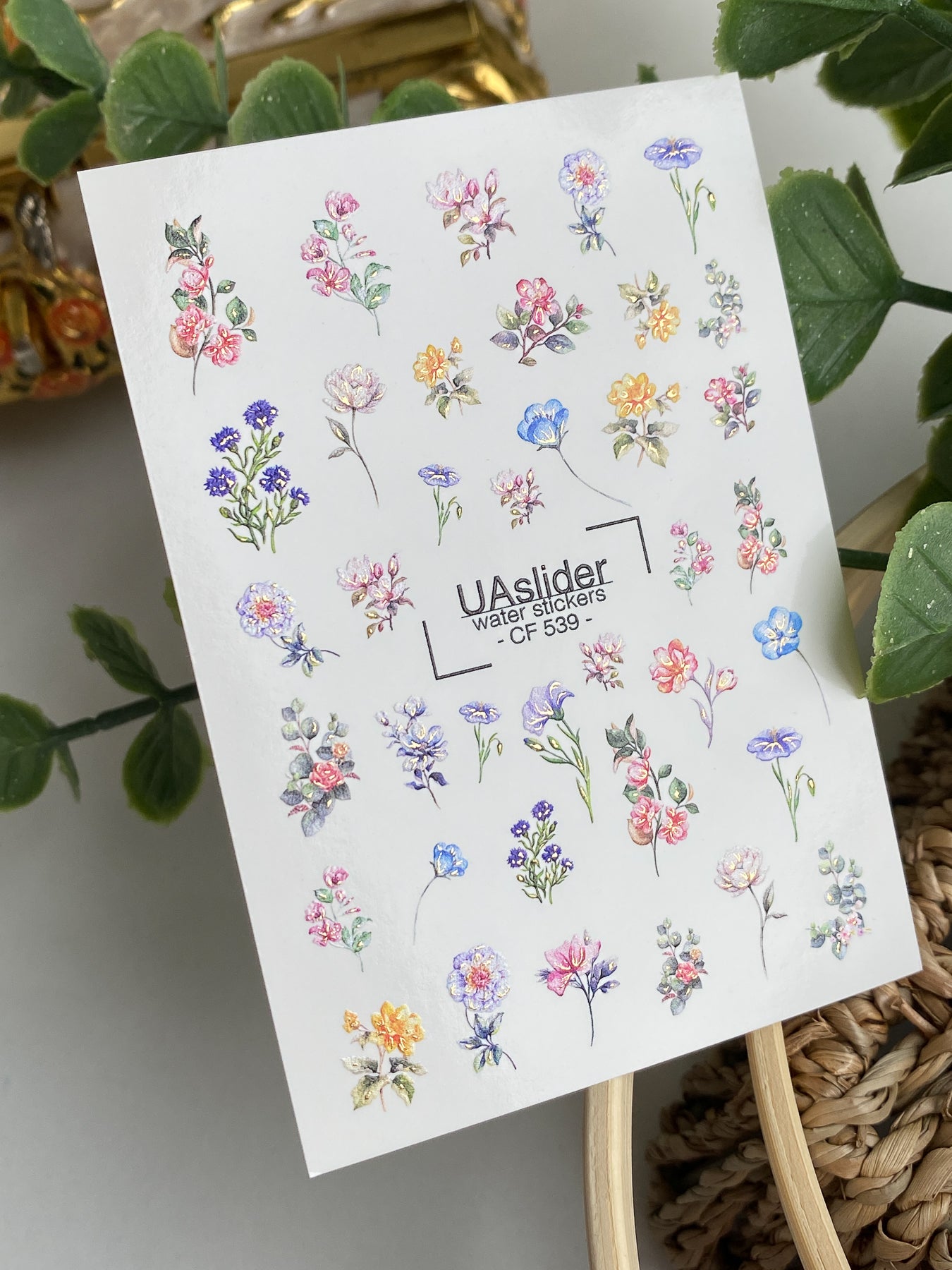Nagel Wasserabziehbild CF-539 | Wasserabzieh-Nagelbilder mit winzigen Wildblumen | Zarte florale Nagelkunst
