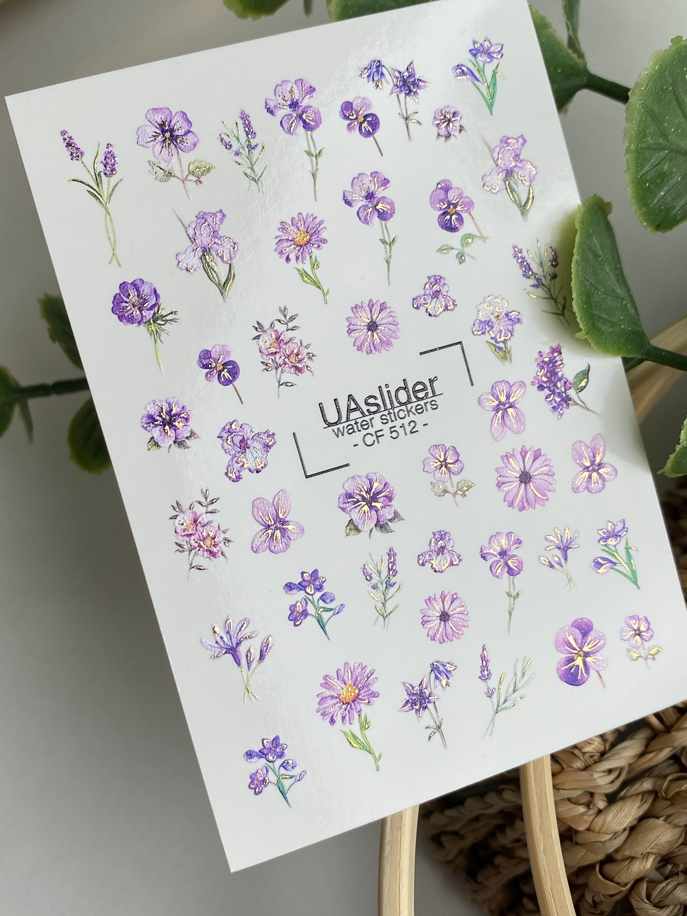 Nagel-Wasserabziehbild CF-512 | Wasserabzieh-Nagelaufkleber mit lila Blumen | Lavendel-Blumen-Nagelkunst