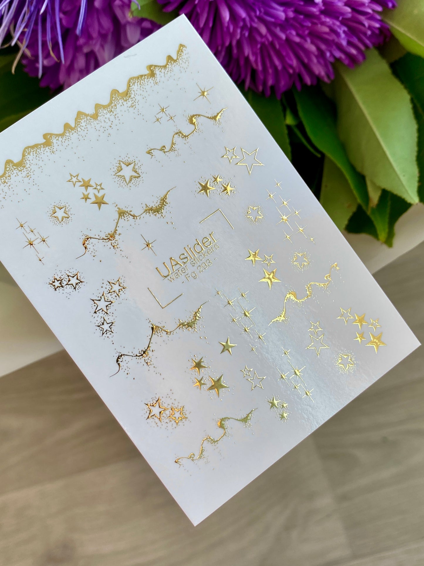 Nagel-Wasserabziehbild Fg-293 | Wasserabzieh-Nagelaufkleber mit goldenen Sternen | Elegantes sternenübersätes Design
