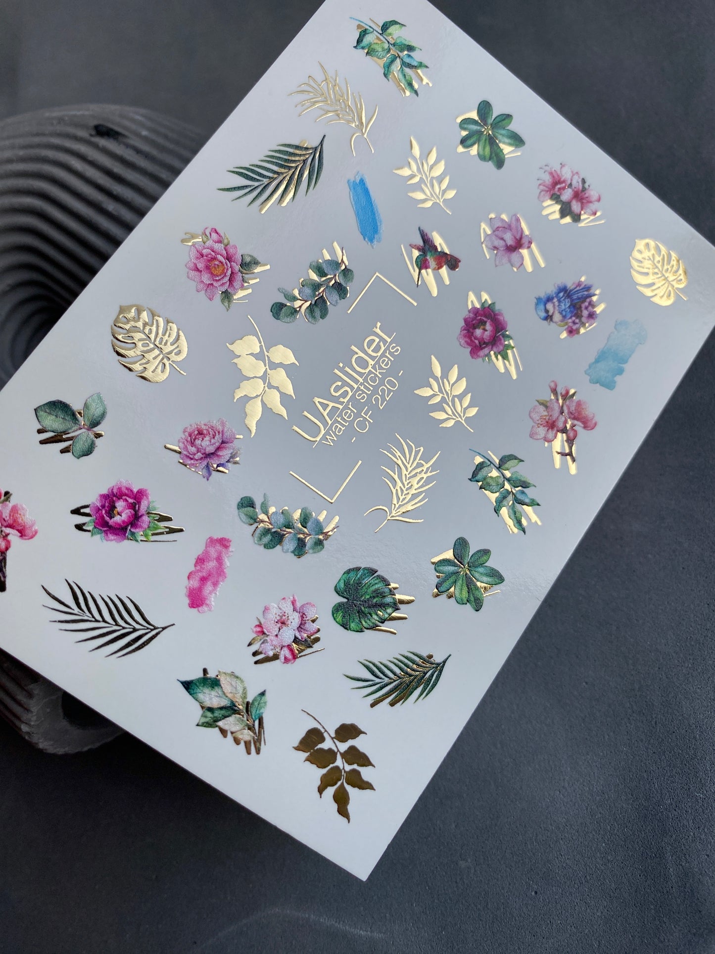 Nagel Wasserabziehbild CF-220 | Florale Wasser-Schiebefolien Nagelabziehbilder | Rosen, Blätter & Goldfolie