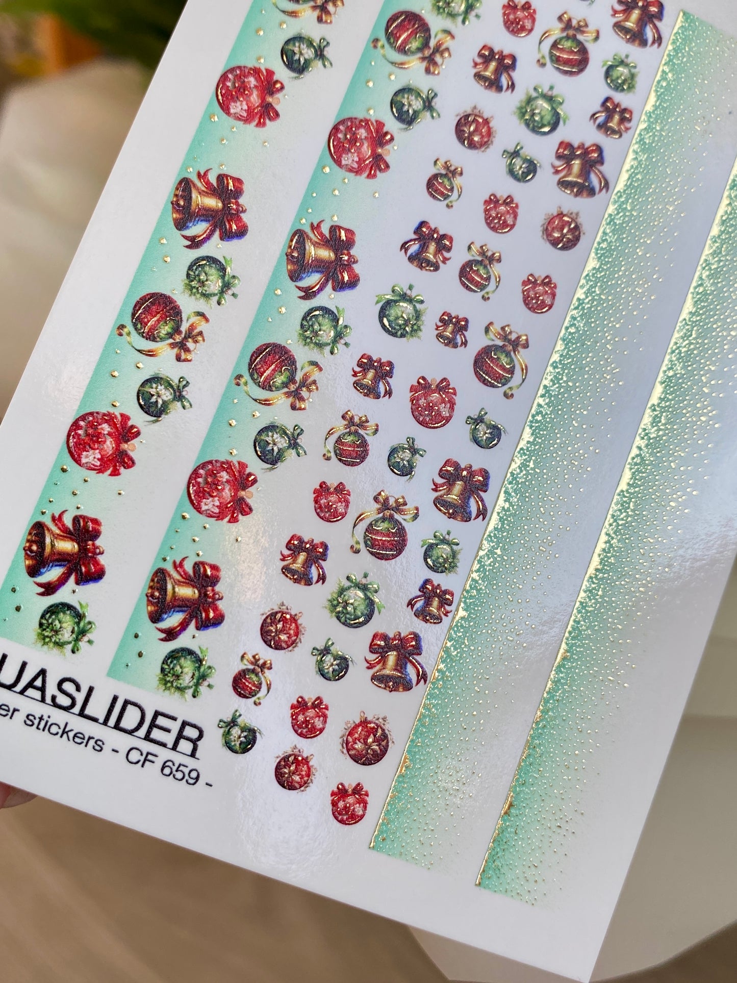Nagel Wasserabziehbild CF-659 | Wasserabzieh-Nagelbilder mit Weihnachtsglocken & Ornamenten | Festliche Farbverlauf-Streifen