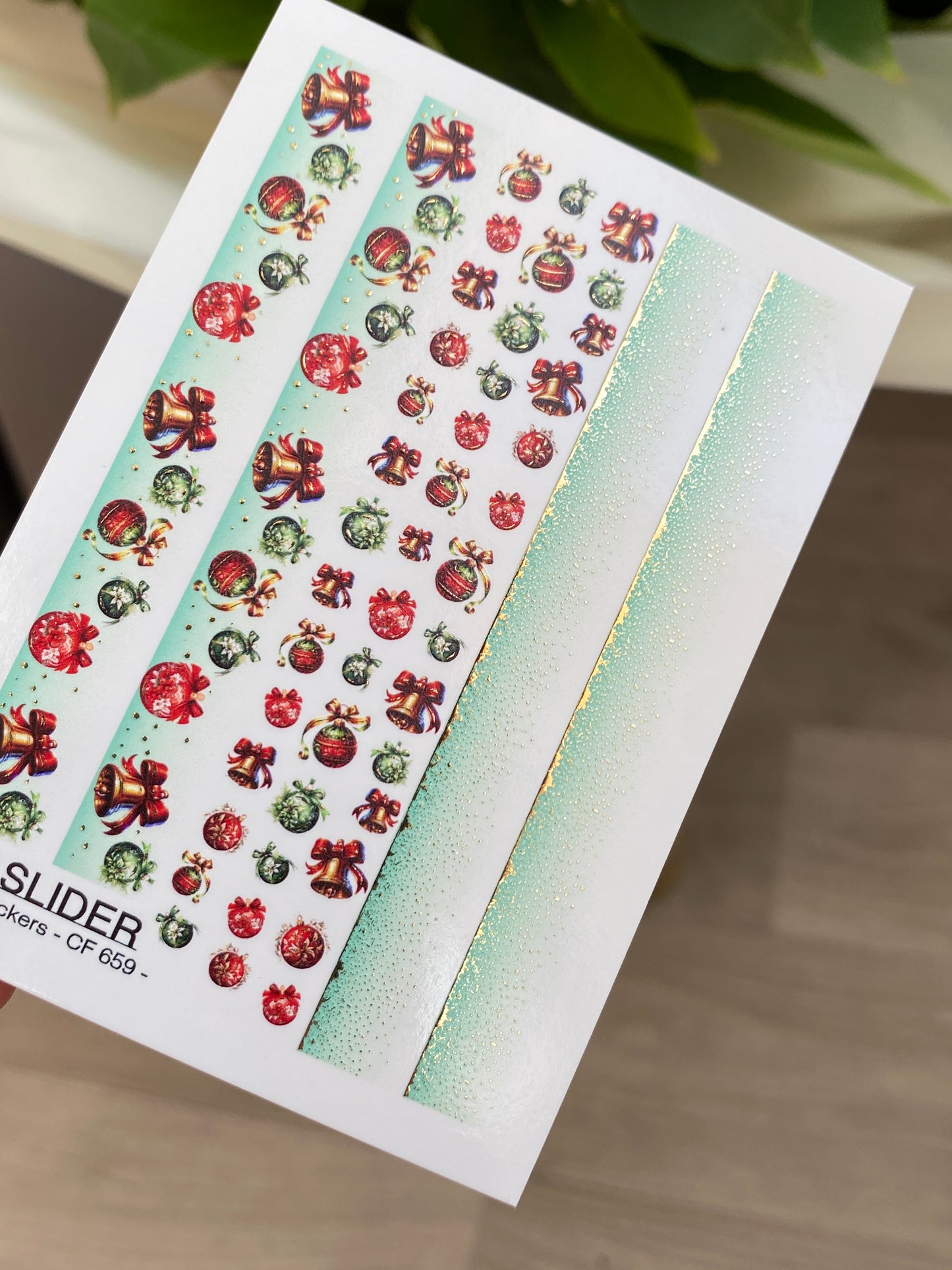 Nagel Wasserabziehbild CF-659 | Wasserabzieh-Nagelbilder mit Weihnachtsglocken & Ornamenten | Festliche Farbverlauf-Streifen