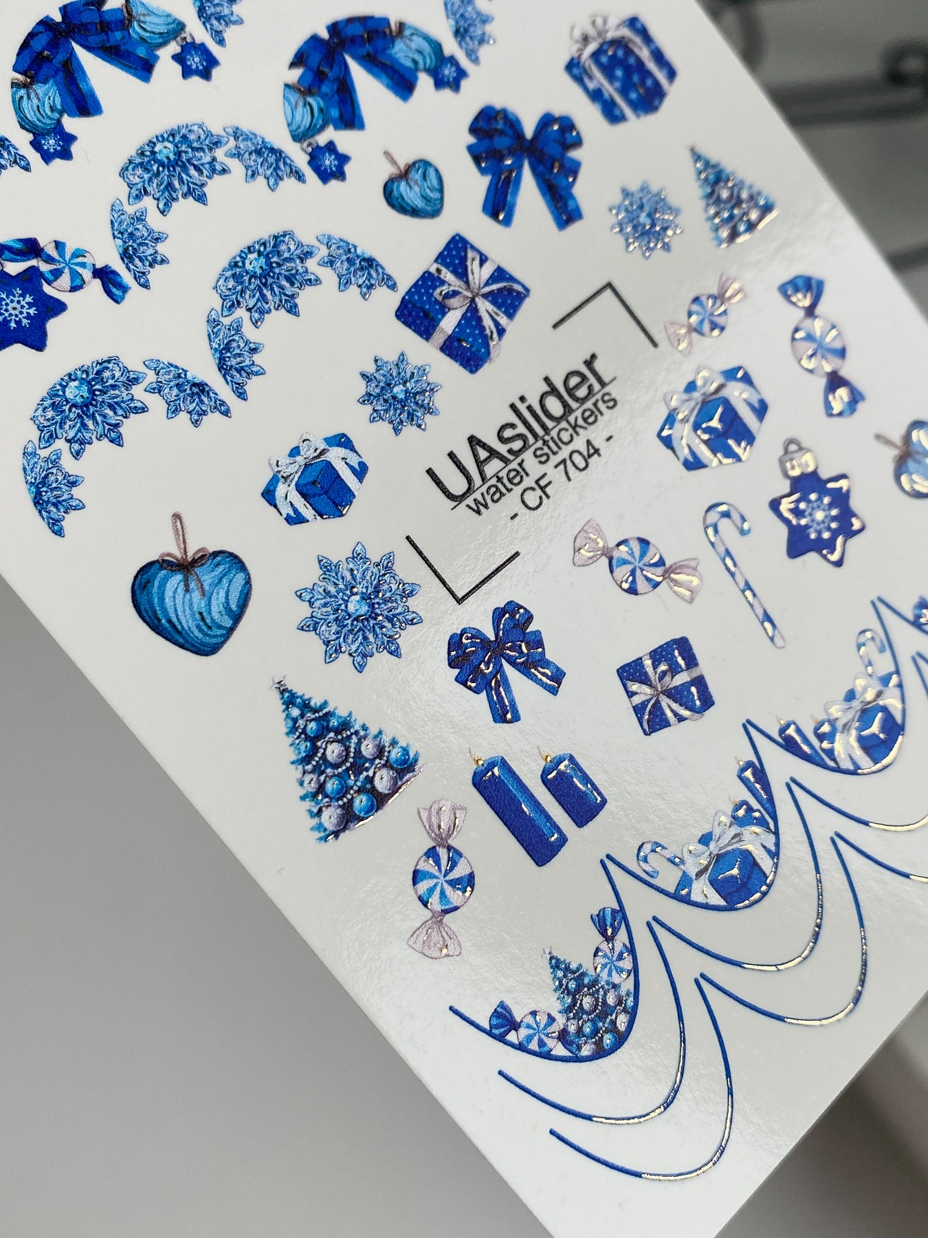 Adesivo de Água para Unhas CF-704 | Adesivos de Unhas com Deslizamento de Água de Natal | Flocos de Neve Azuis e Presentes de Feriado