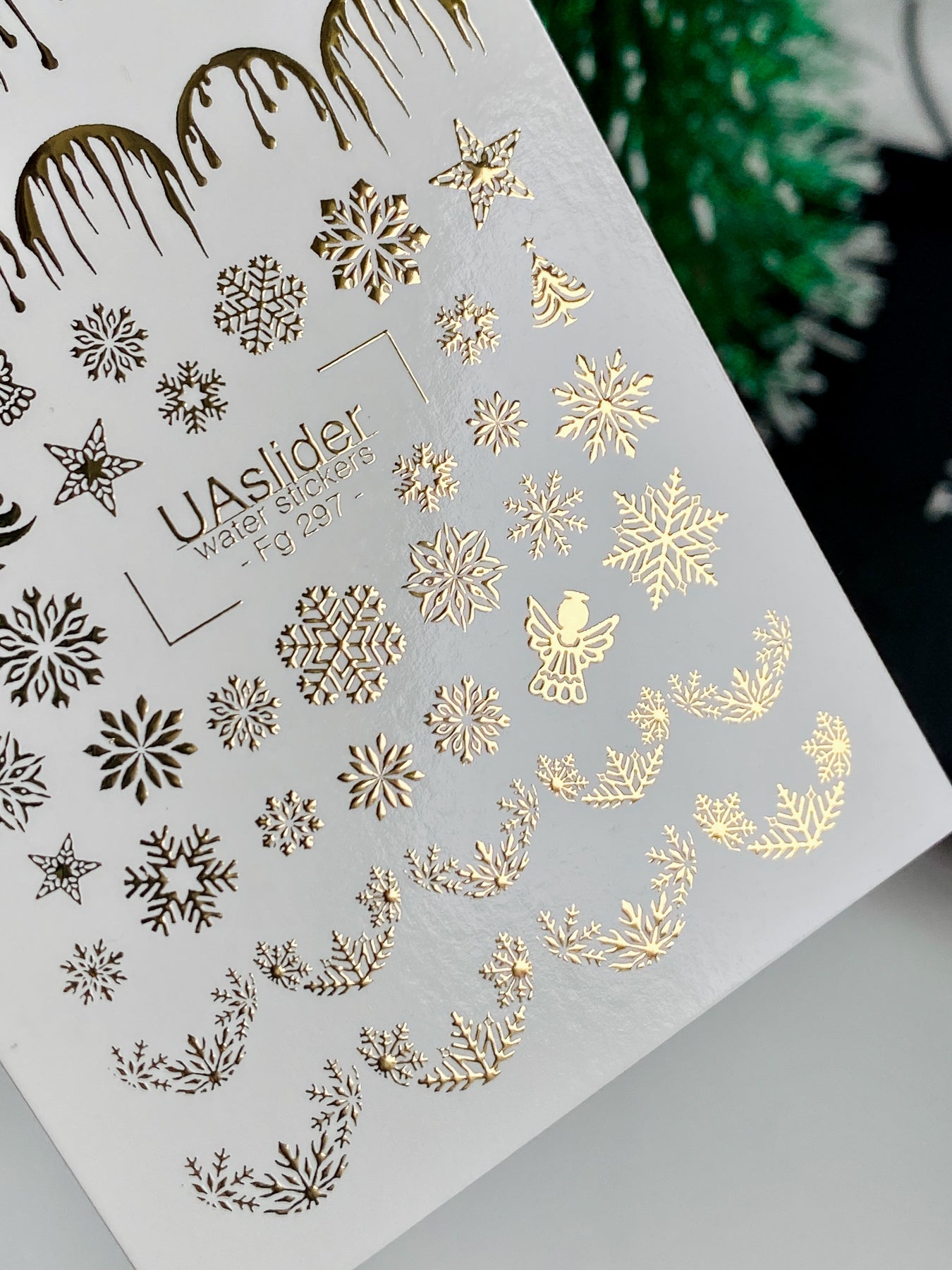 Nagel Wasserabziehbild Fg-297 | Wasserfolien Nagelabziehbilder | Goldene Schneeflocken und festliches französisches Design
