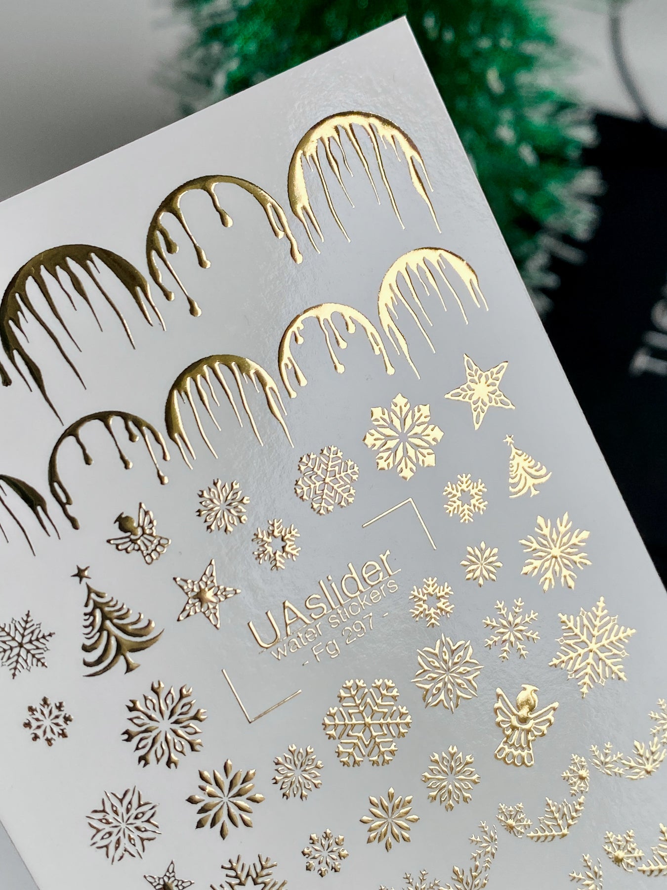Nagel Wasserabziehbild Fg-297 | Wasserfolien Nagelabziehbilder | Goldene Schneeflocken und festliches französisches Design