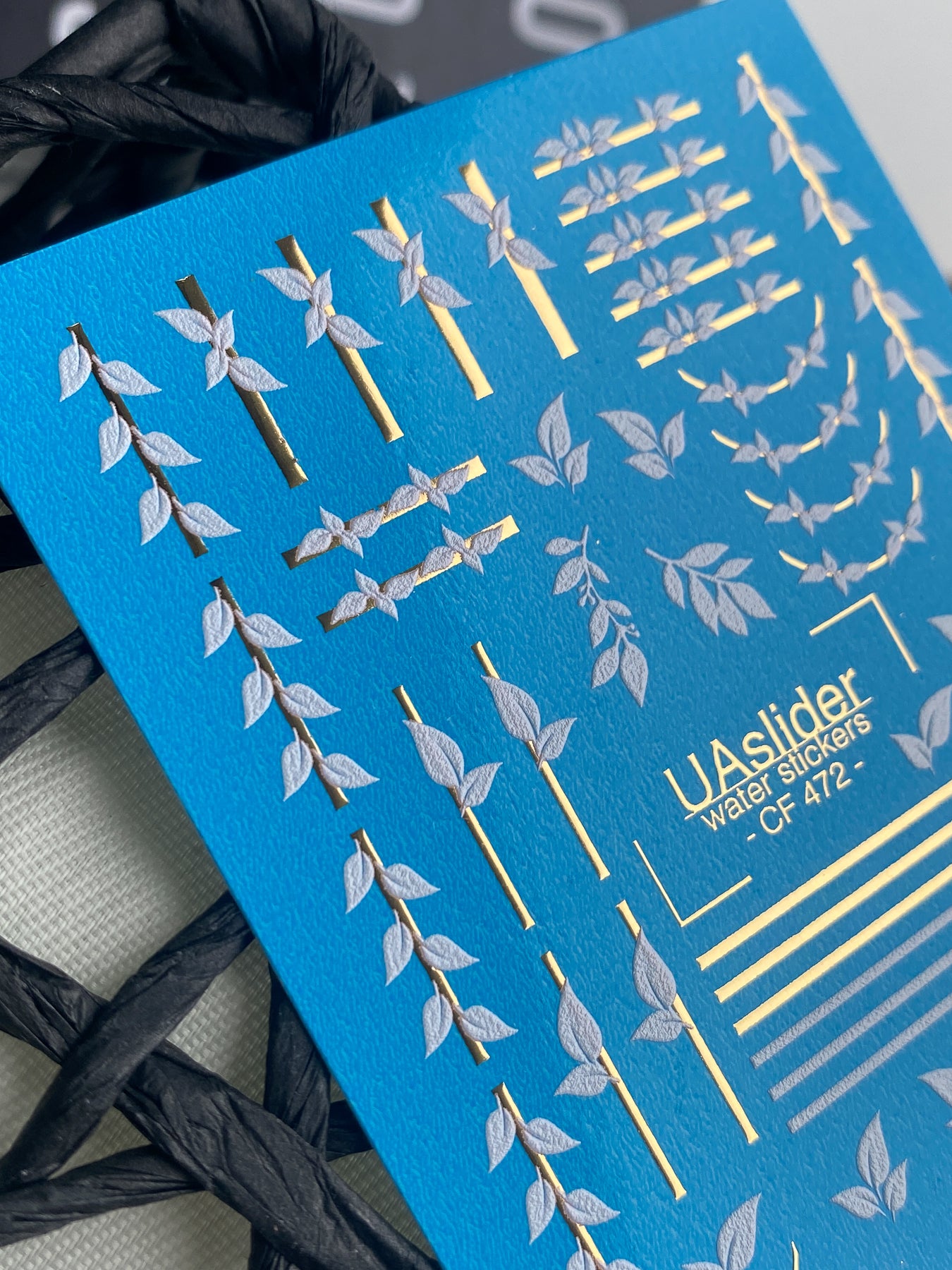 Nagel Wasserabziehbild CF-472 | Botanische Nagelabziehbilder | Minimalistische Blatt- & Goldlinien-Aufkleber
