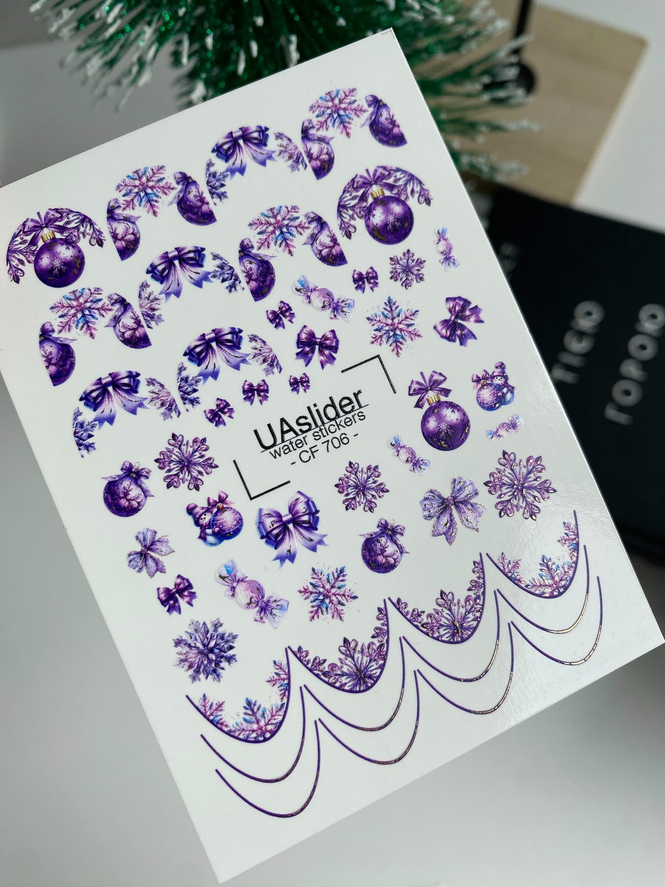 Nagel Wasserabziehbild CF-706 | Weihnachts Wasser-Schiebefolie Nagelabziehbilder | Lila Schneeflocken und Ornamente