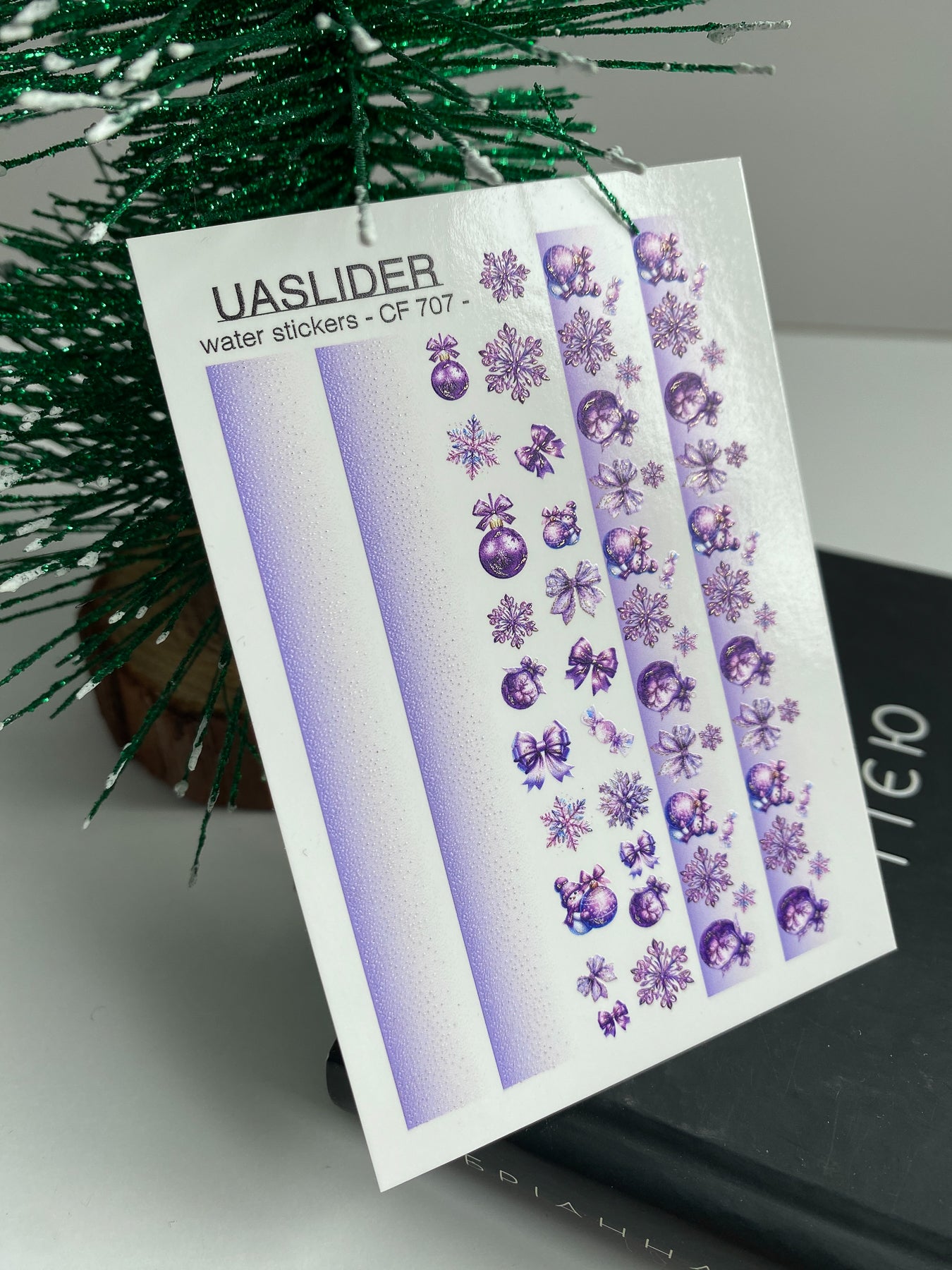 Nagel Wasserabziehbild CF-707 | Weihnachts Wasserfolien Nagelabziehbilder | Lila Verlauf mit Ornamenten und Schneeflocken
