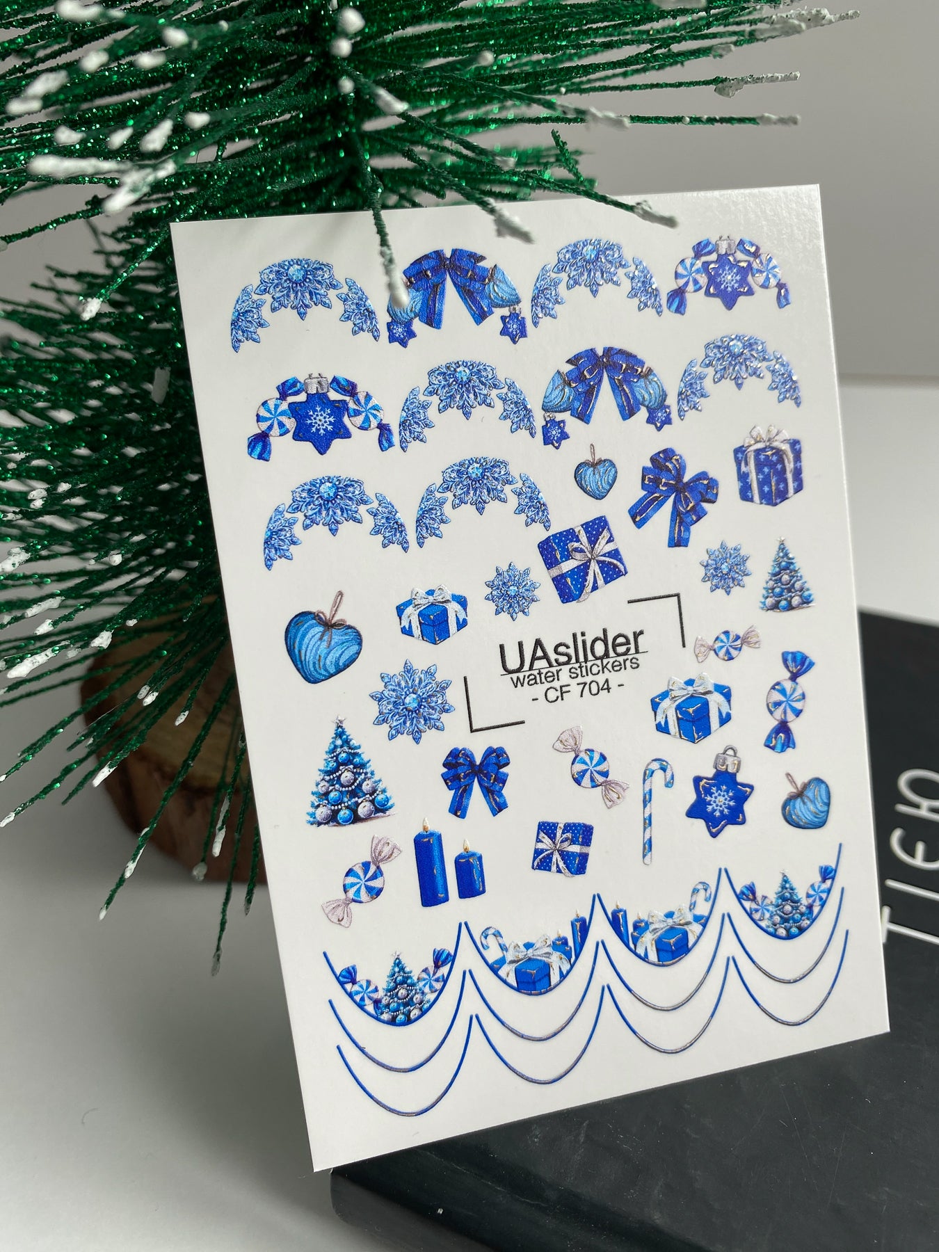 Adesivo de Água para Unhas CF-704 | Adesivos de Unhas com Deslizamento de Água de Natal | Flocos de Neve Azuis e Presentes de Feriado