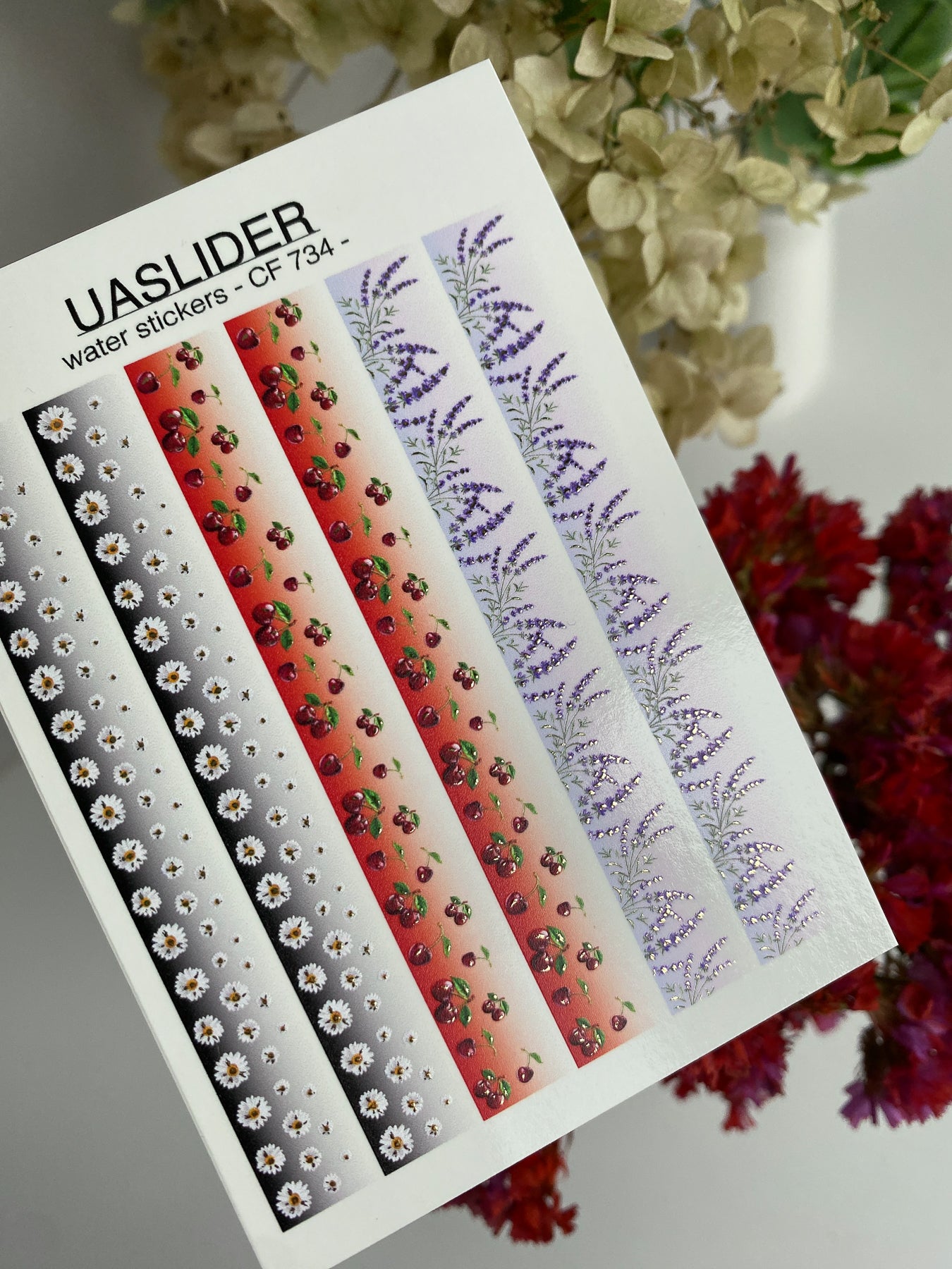Nagel-Wasserabziehbild CF-734 | Wasserabzieh-Nagelaufkleber | Florale Streifen mit Gänseblümchen, Kirschen und Lavendel
