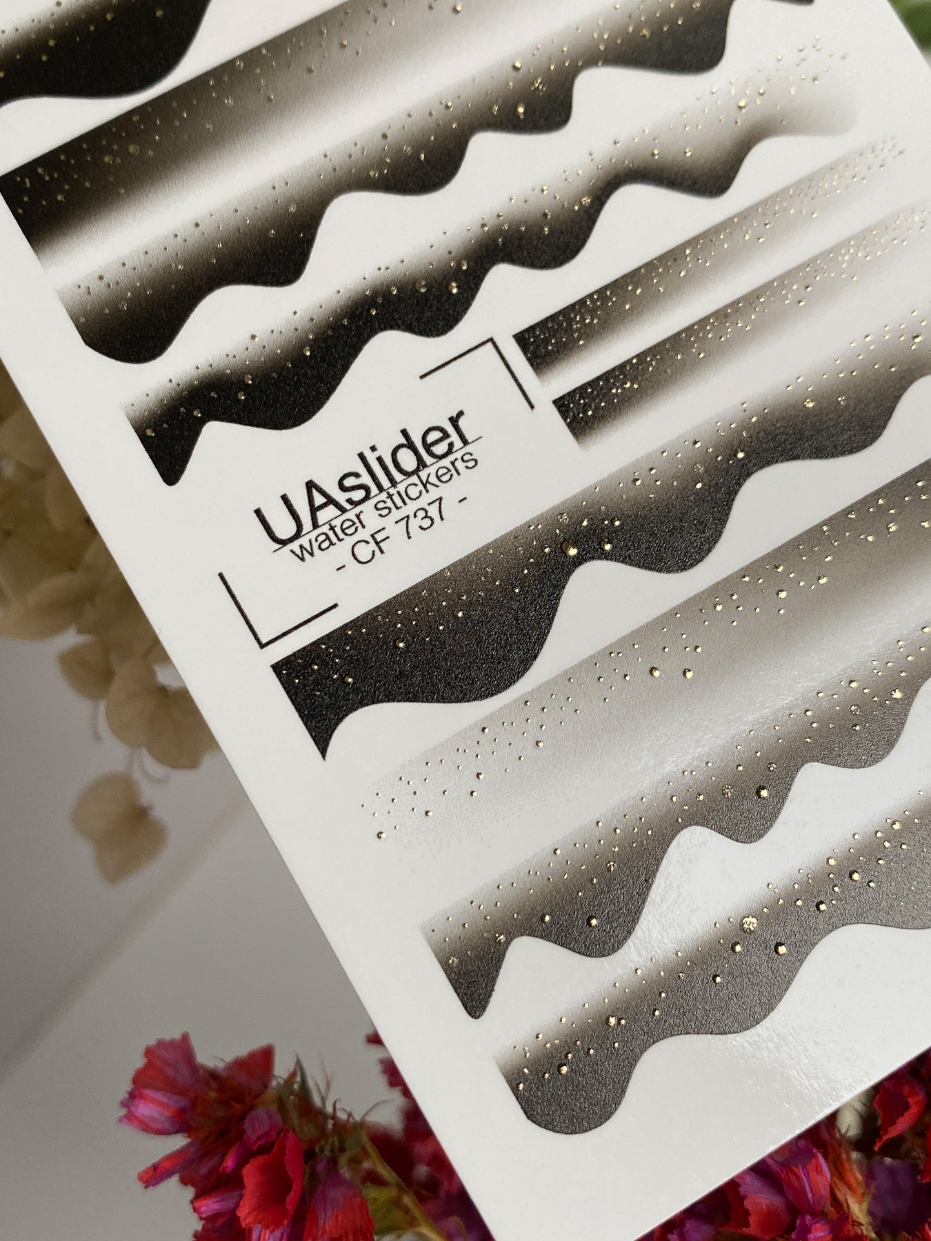 Nagel Wasserabziehbild CF-737 | Wasserfolien Nagelabziehbilder | Schwarze und goldene Farbverlaufswellen