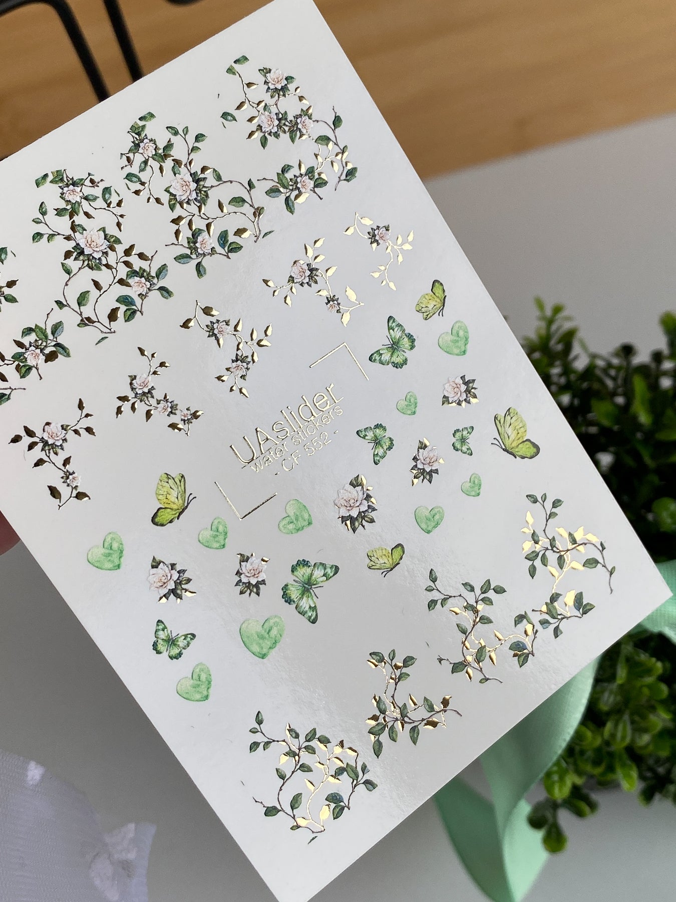 Nagel-Wasserabziehbild CF-552 | Grüne Blumen- & Schmetterlings-Nagelabziehbilder | Elegante Wasseraufkleber für Maniküre
