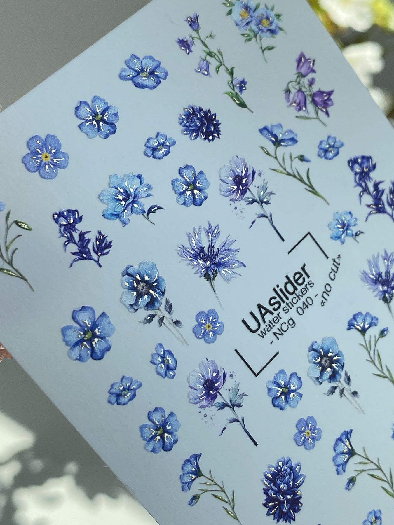 Adesivo de Água para Unhas NCg-040 | Adesivos para Unhas com Deslizamento de Água | Flores Silvestres Azuis e Não-Me-Esqueças