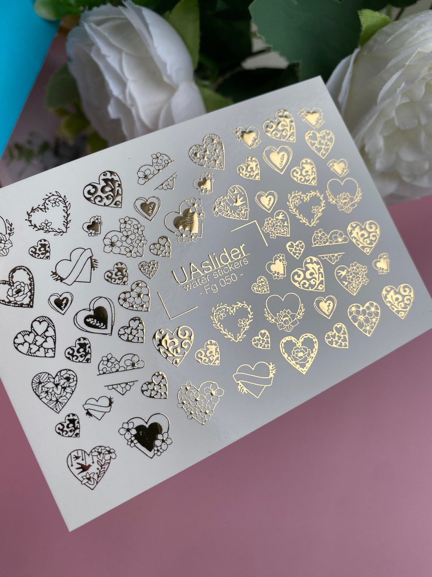 Calcomanía de agua para uñas Fg-050 | Calcomanías deslizantes para uñas corazones dorados | Arte de uñas romántico floral y de encaje