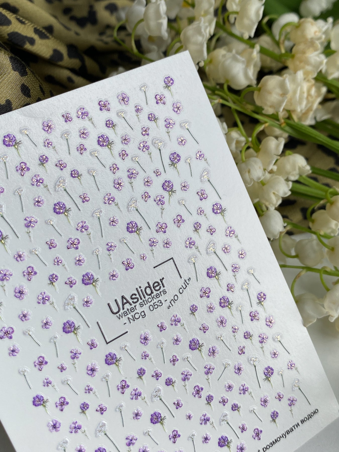 Adesivo de Água para Unhas NCg-053 | Adesivos Deslizantes para Unhas | Flores Roxas e Dente-de-leão Branco