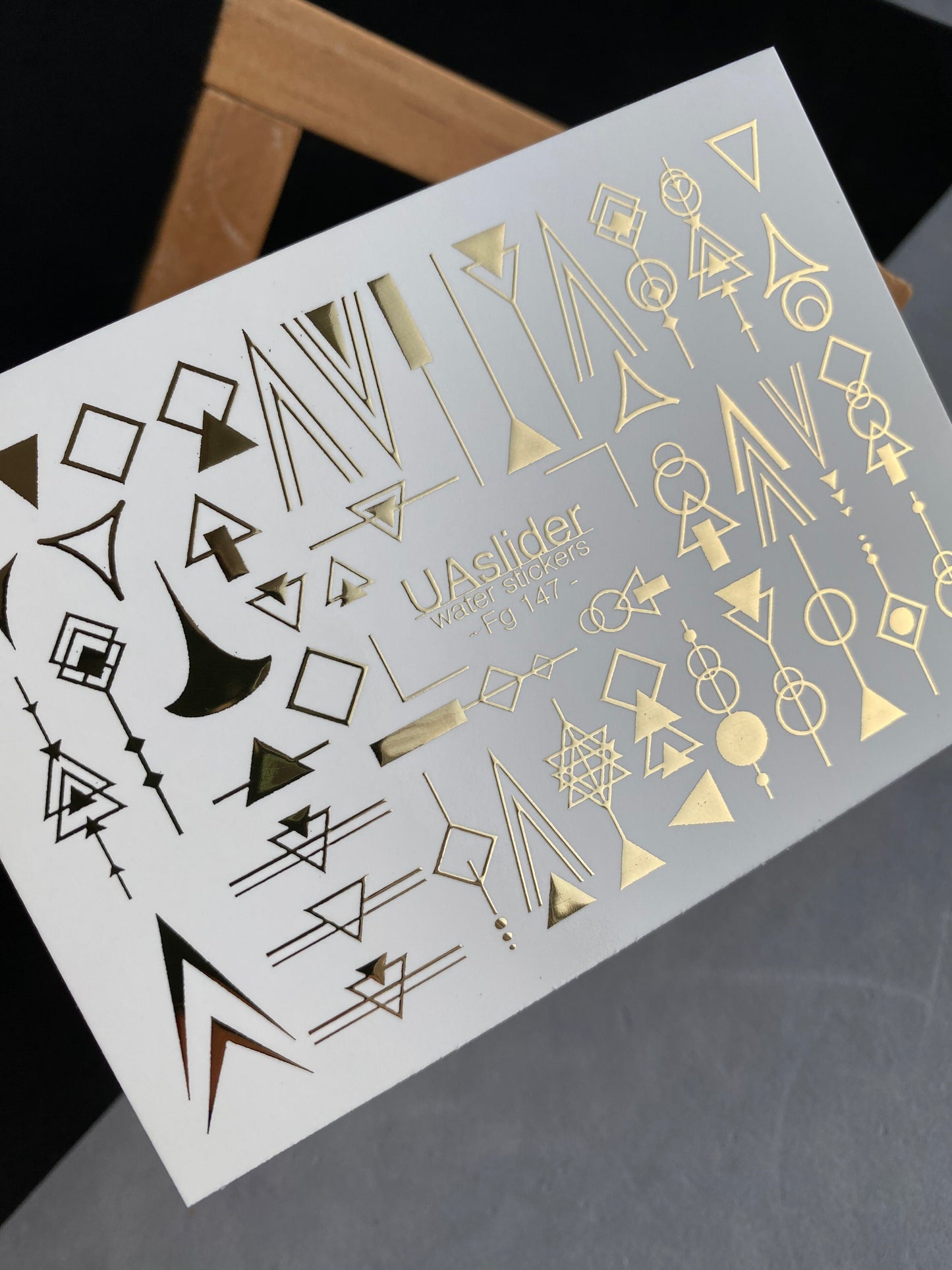 Nagel Wasserabziehbild Fg-147 | Wasserabzieh-Nagelaufkleber mit goldenen geometrischen Formen | Minimalistische abstrakte Nagelkunst