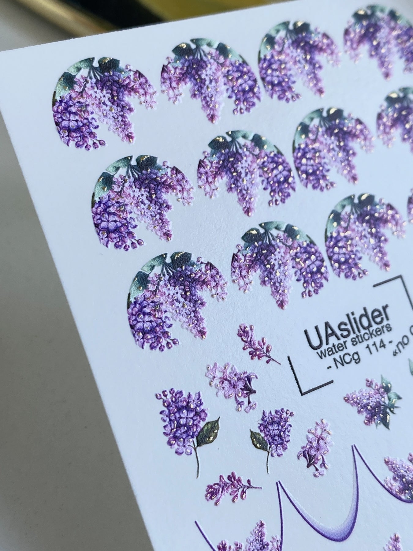 Adesivo de Água para Unhas NCg-114 | Adesivos Deslizantes para Unhas com Flores Lilás | Arte Floral Roxa para Unhas