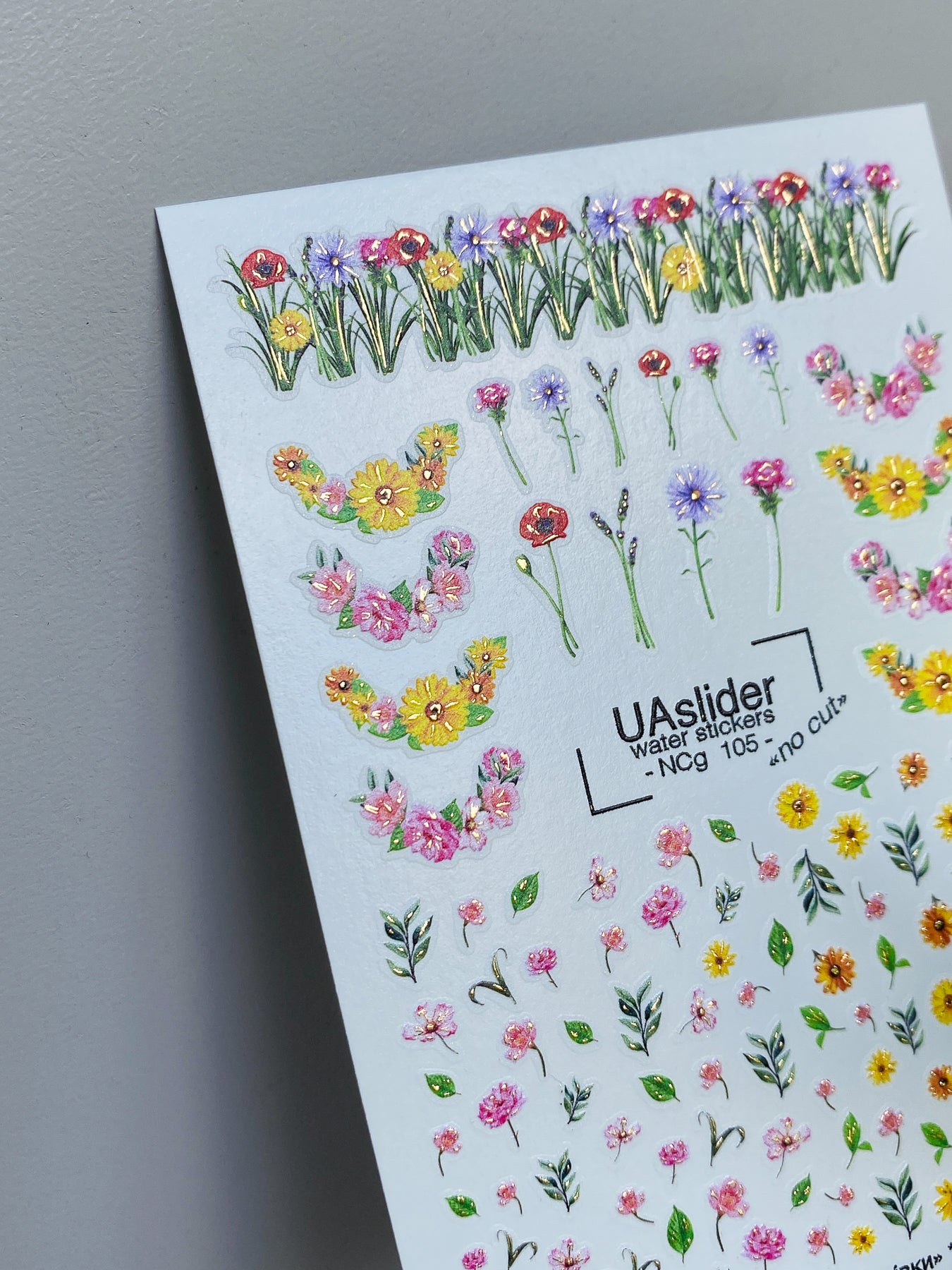 Adesivo de Água para Unhas NCg-105 | Adesivos de Unhas Deslizantes de Água Flores Silvestres | Adesivos de Água para Unhas Flores do Prado e Folhagens