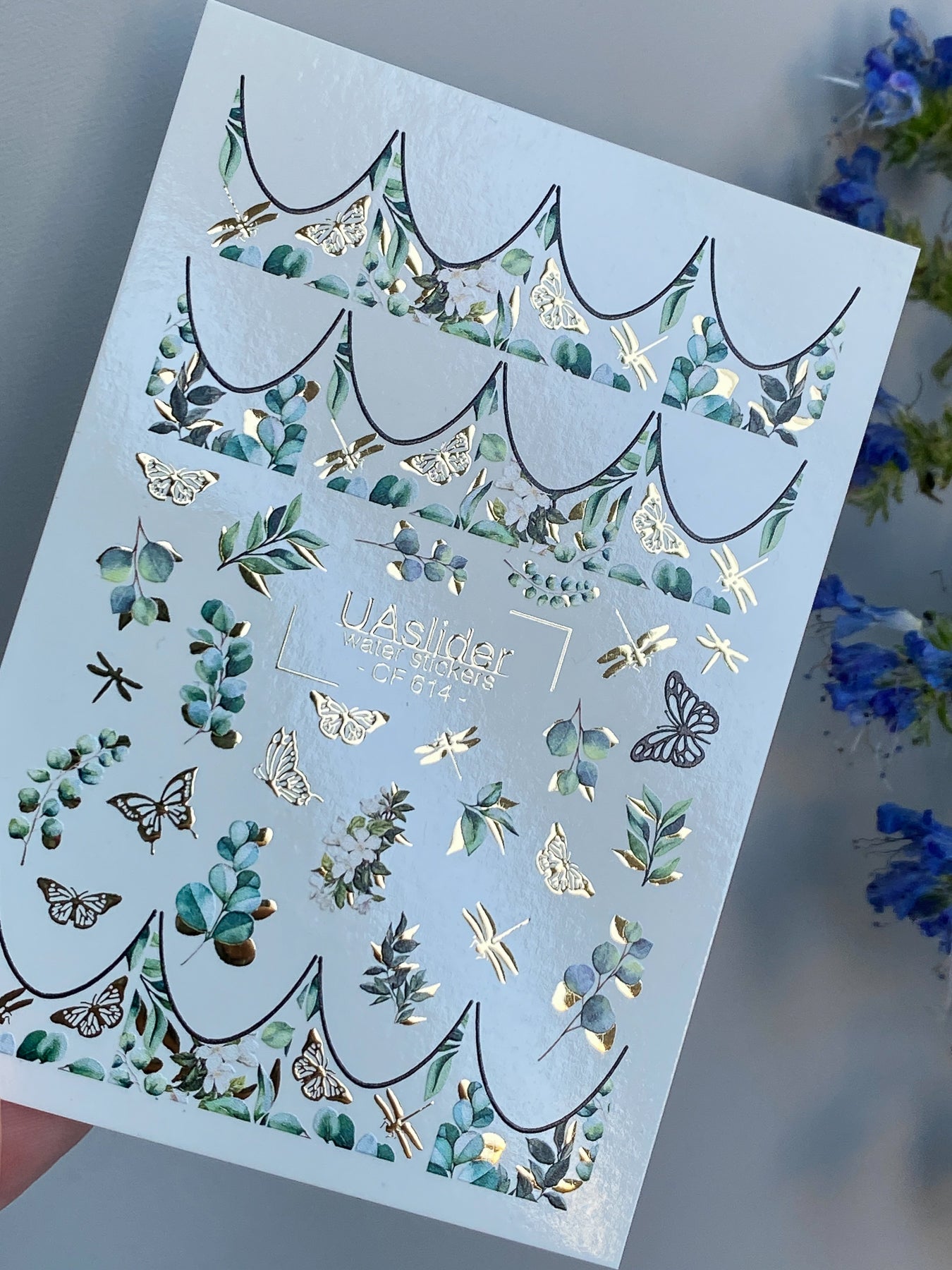 Nagel Wasserabziehbild CF-614 | Botanische französische Wasser-Schiebefolien für Nägel | Goldfolie Schmetterlinge & Blätter