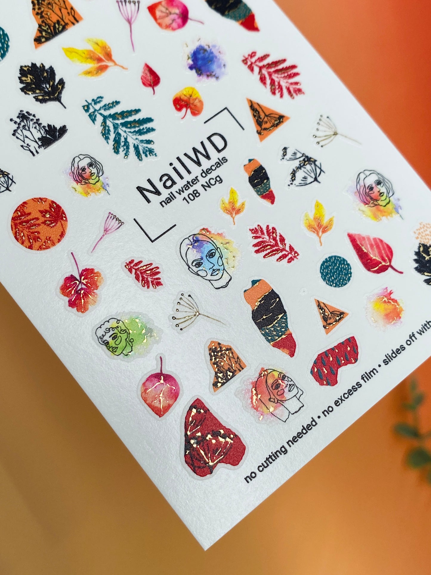 Nálepka na nehty 108 NailWD | Vodní obtisky na nehty abstraktní podzim | Umělecké obličeje a listy nail art
