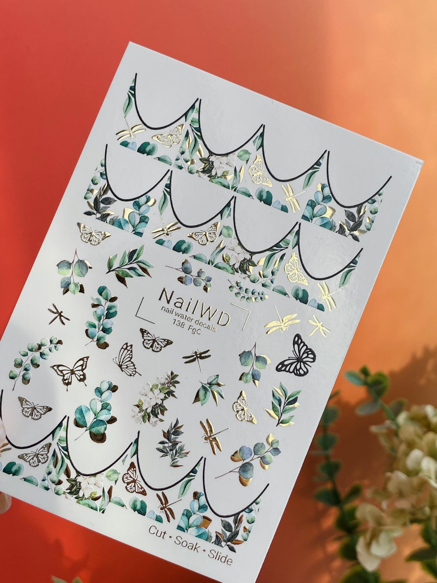 Calcomanía de agua para uñas 138 NailWD | Calcomanías deslizantes para uñas verde | Hojas botánicas y mariposas francesas