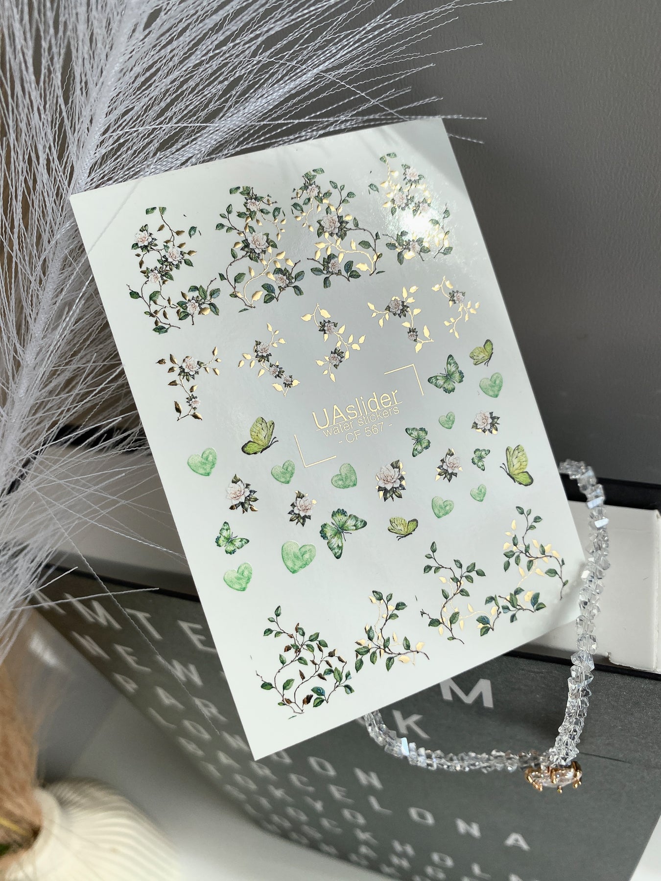 Nagel Wasserabziehbild CF-567 | Wasserfolien Nagelaufkleber mit grünen Schmetterlingen und Blumen | Botanische Nagelkunst