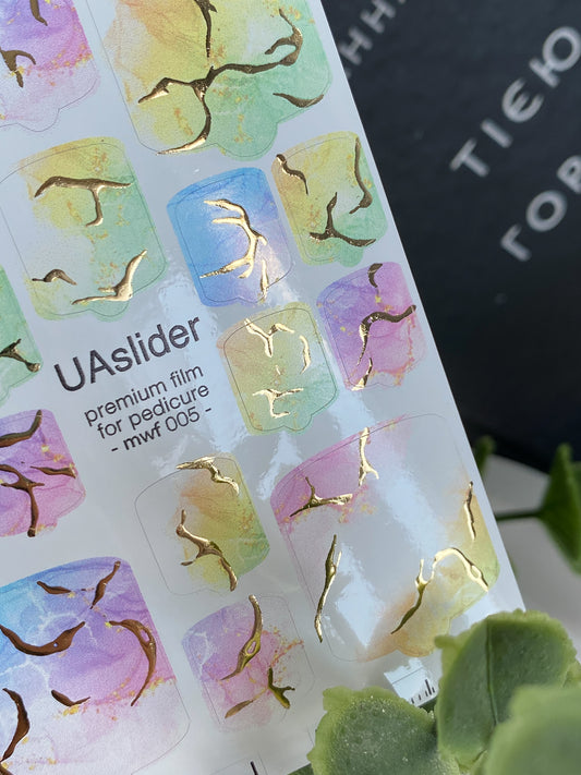 Pediküre Nagelfolien mwf-005 | Nagelfolien für Pediküre | Pastell Regenbogen Marmor mit Goldfolie