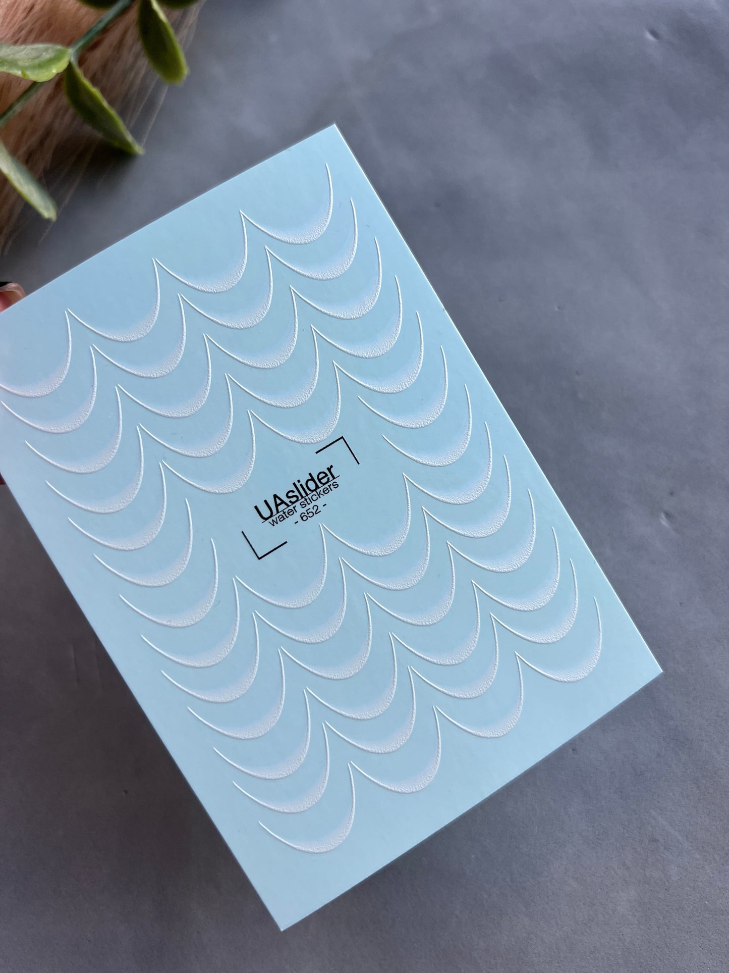 Nail Water Decal 652