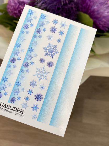 Nagel Wasserabziehbild CF-657 | Wasserfolien Nagelabziehbilder mit blauen Schneeflocken | Winter Farbverlauf Streifen