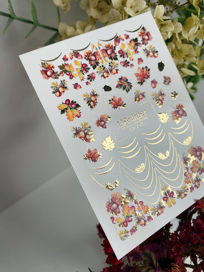 Nagel-Wasserabziehbild CF-712 | Wasserabzieh-Nagelaufkleber | Herbstblätter und Eicheln mit goldenen Akzenten