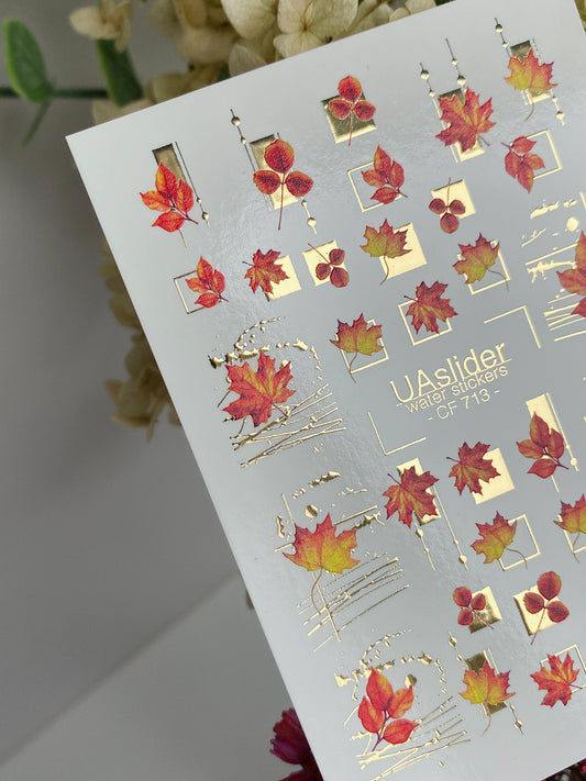 Nagel Wasserabziehbild CF-713 | Wasserfolien Nagelabziehbilder | Herbst Ahornblätter mit goldenen geometrischen Akzenten