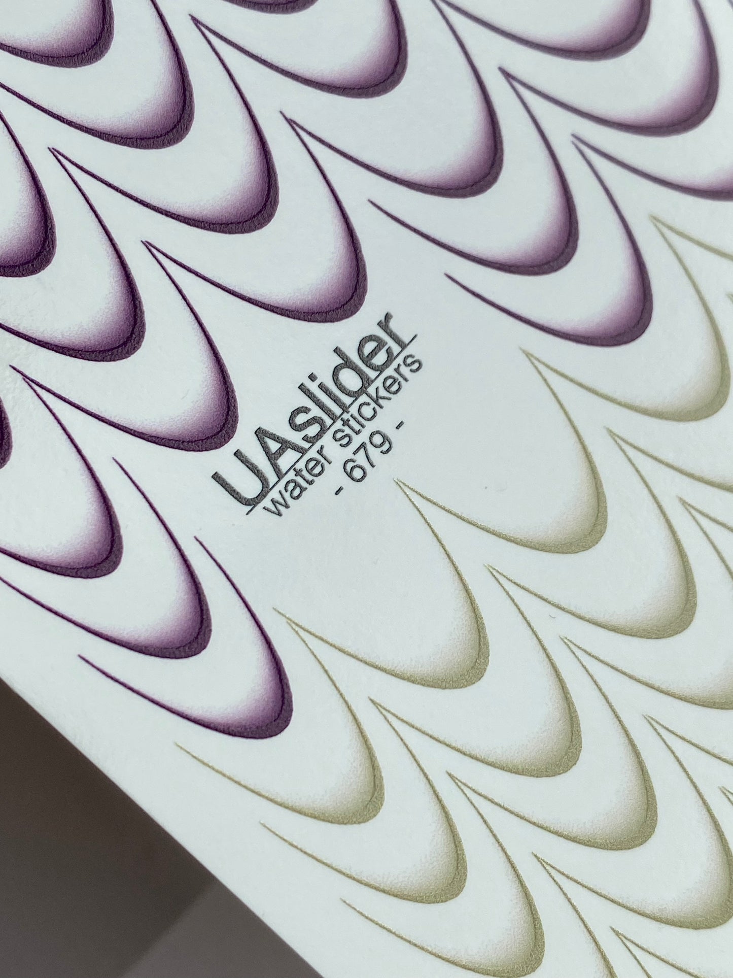 Nail Water Decal 679